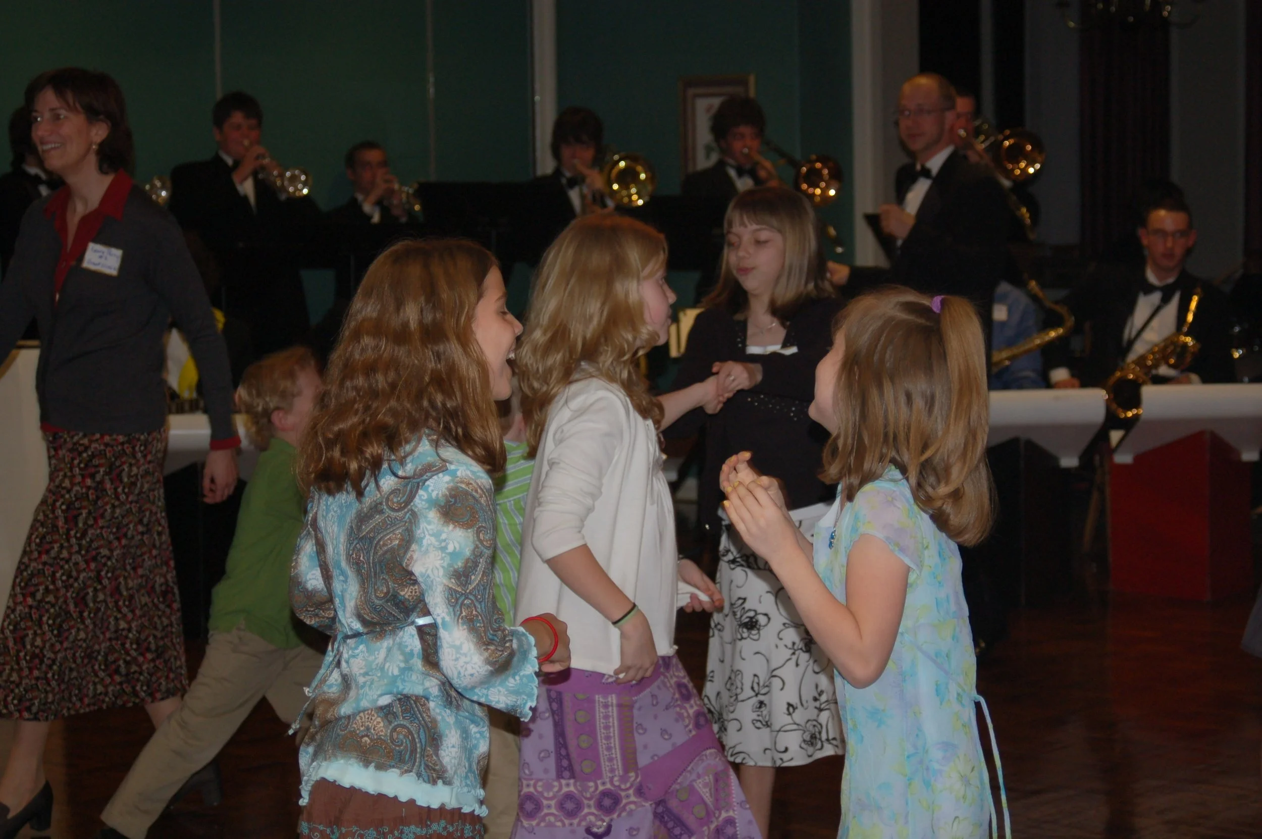 HR Girls Dancing.jpg