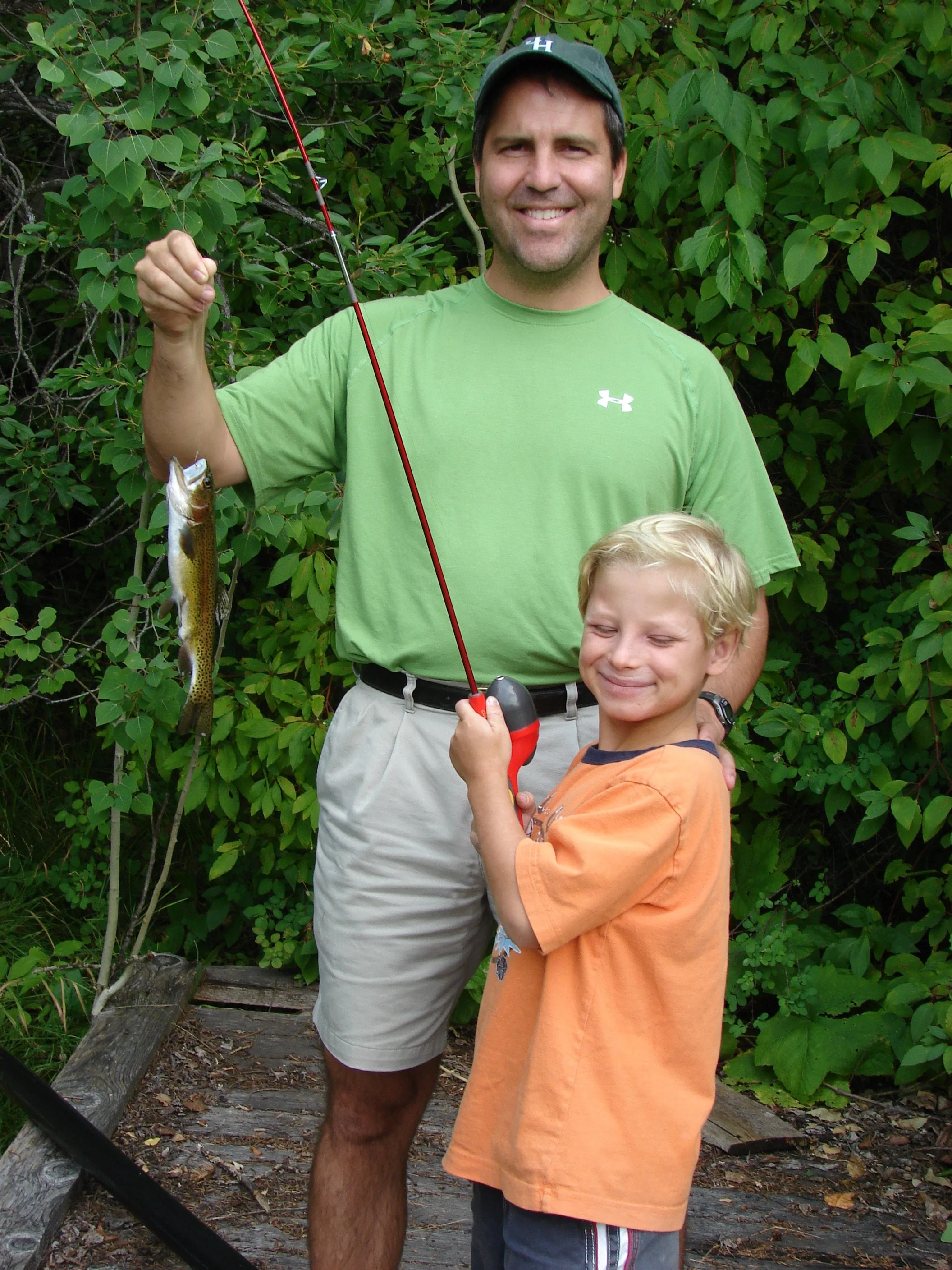 081007 Dad Nate Fish 2.jpg