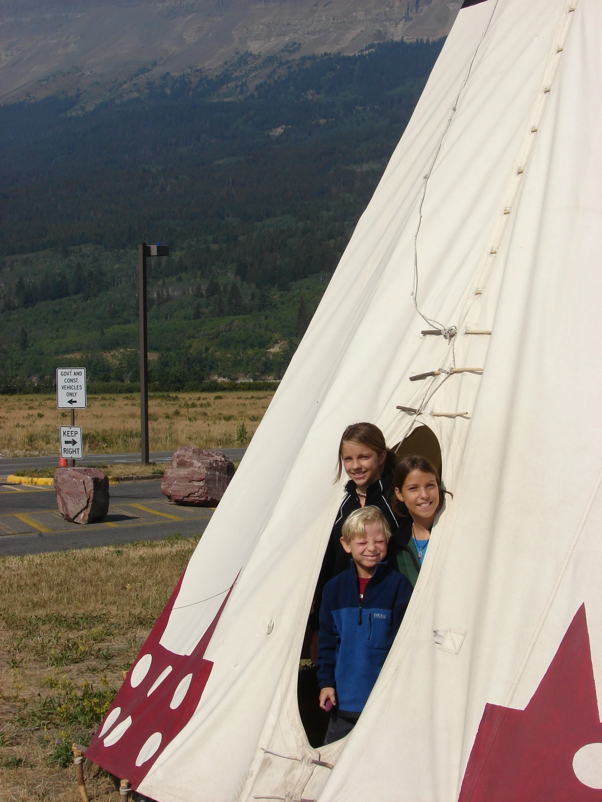081307 Kids in Teepee.jpg