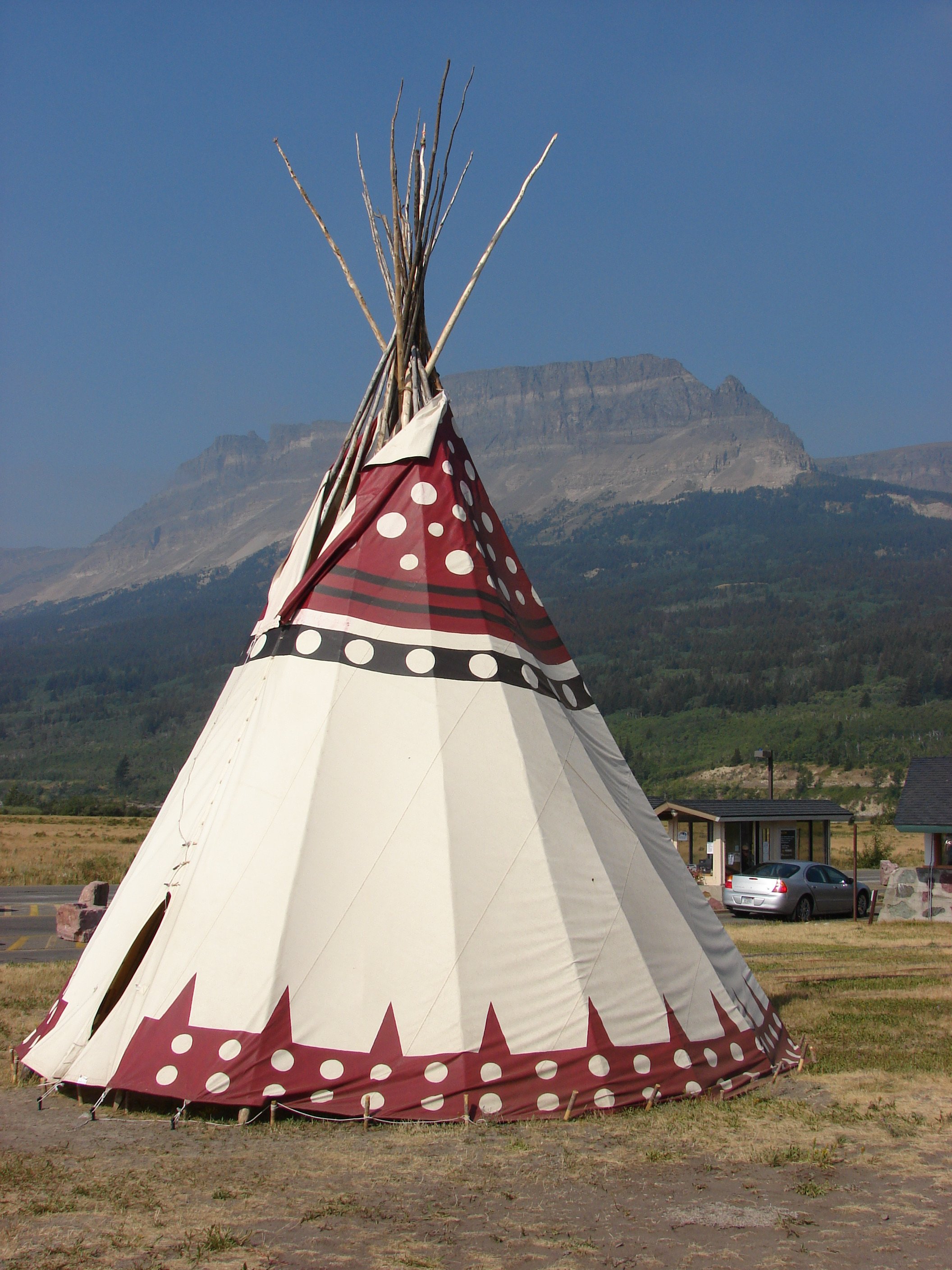 081307 Tepee at East Glacier Entrance.jpg