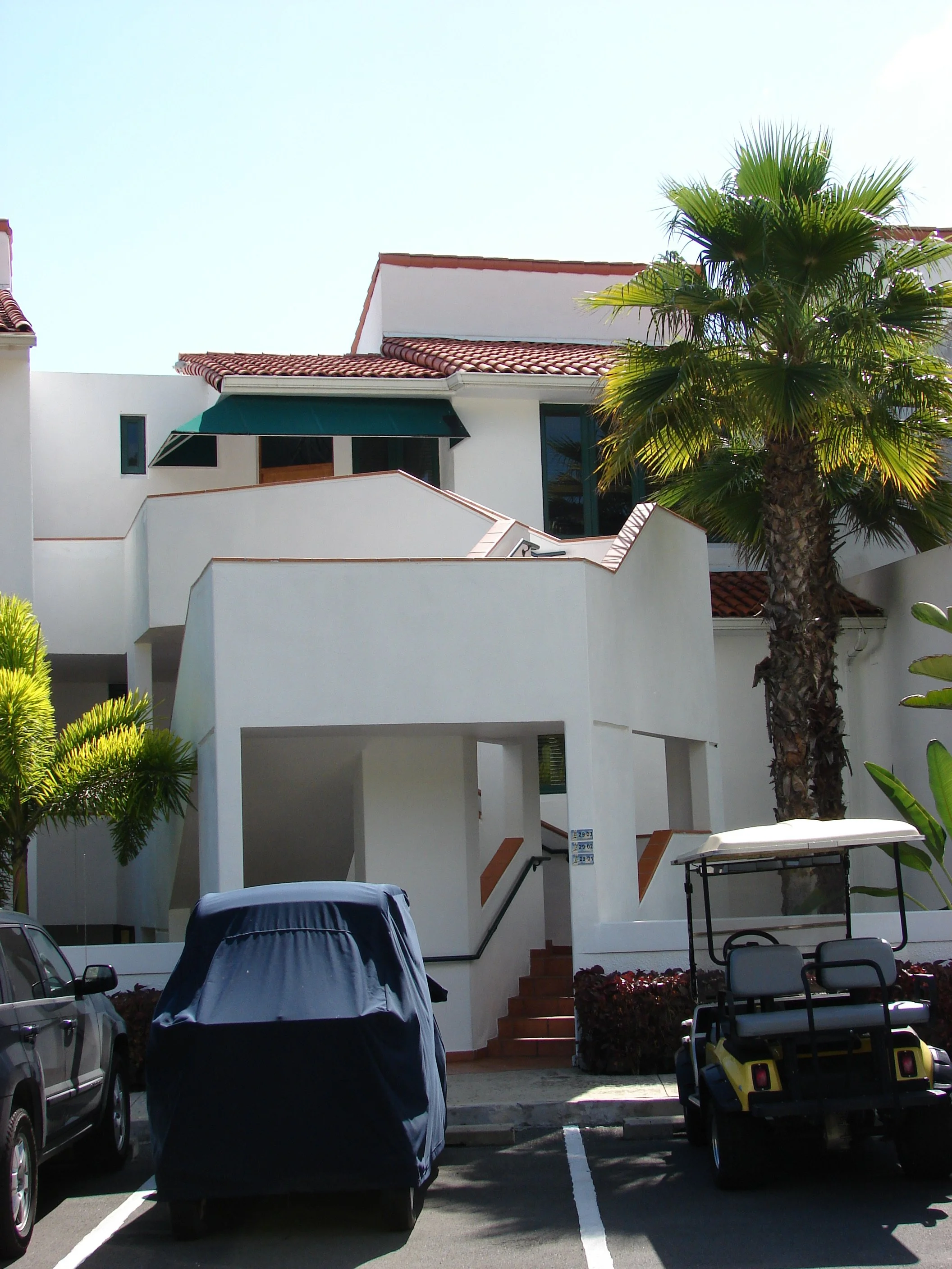 031408 Front of Condo.jpg