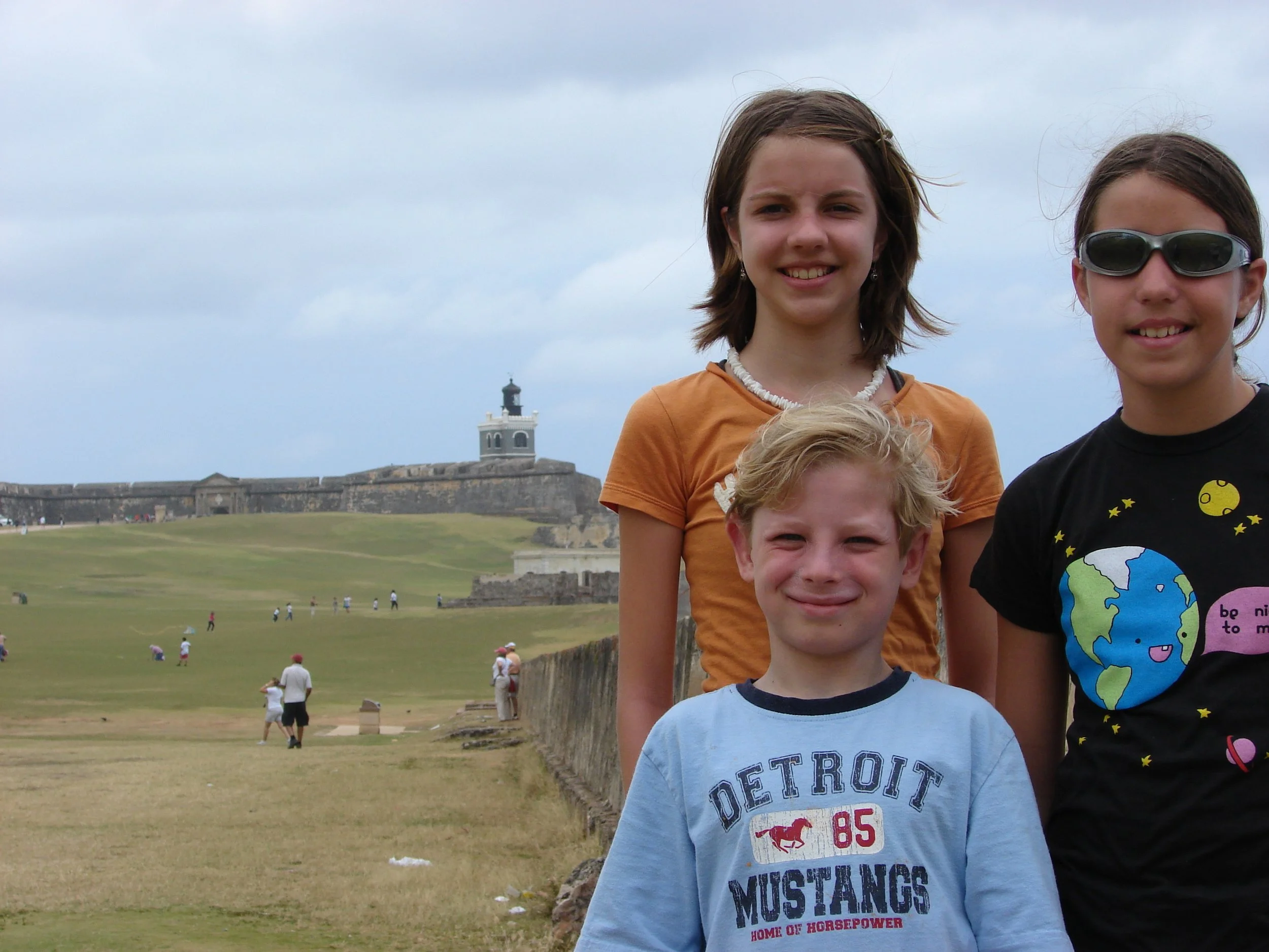 031908 Kids El Morro.jpg