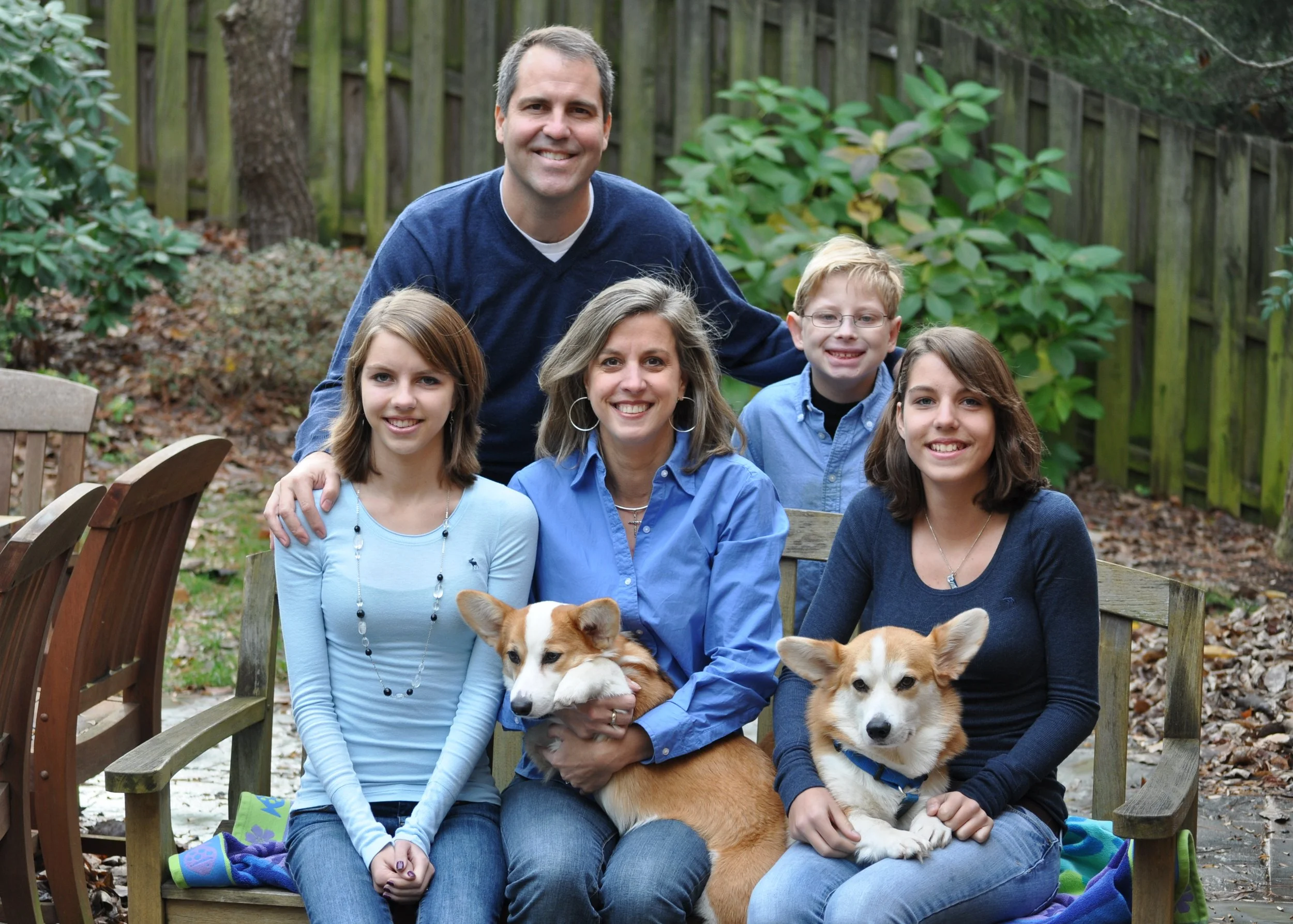 1109 Christmas Photo 2.jpg