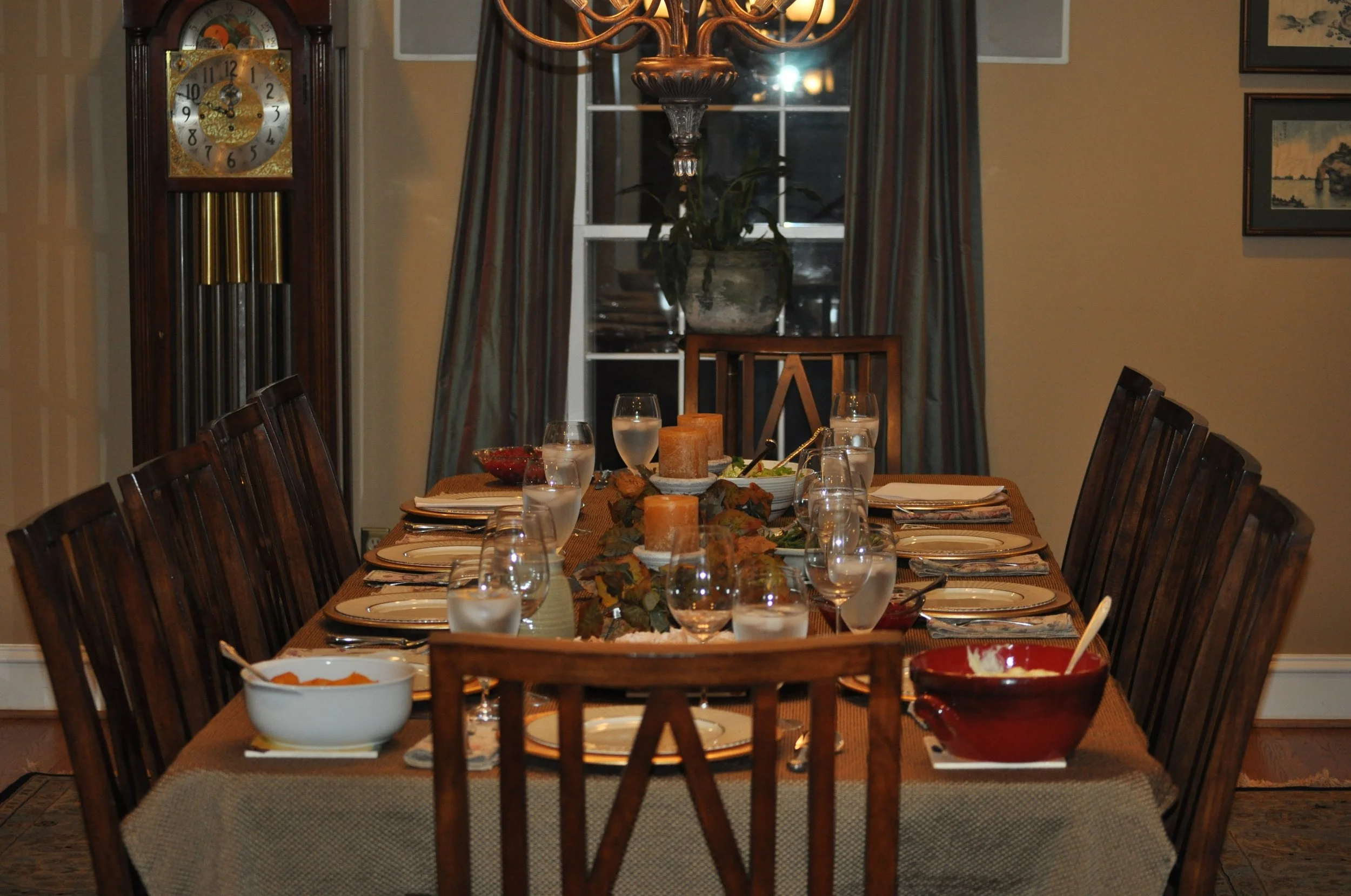 1109 Thanksgiving Table.jpg