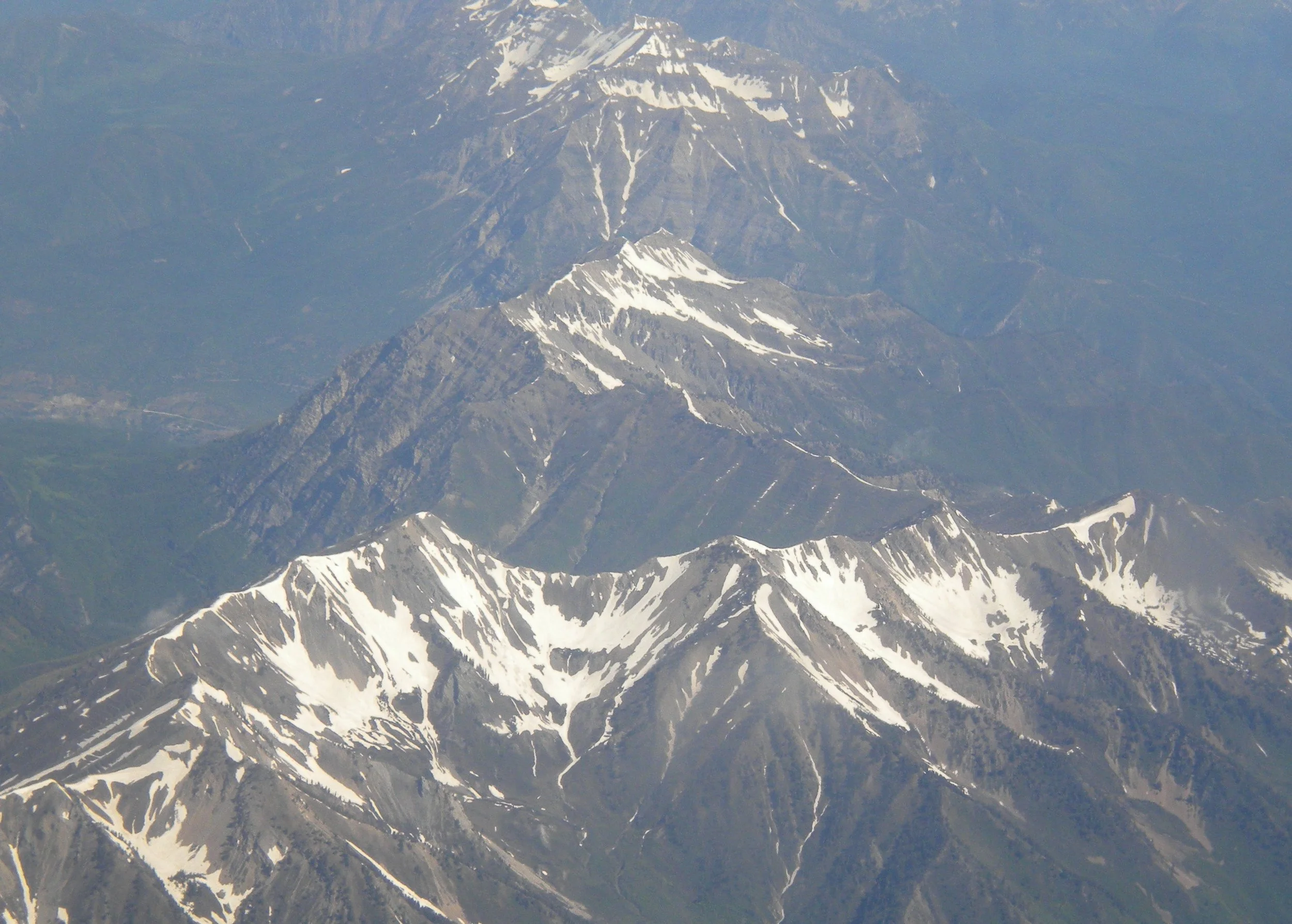 0609 19 Rockies from Plane.jpg