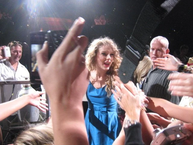 0610 Taylor Swift 2.jpg