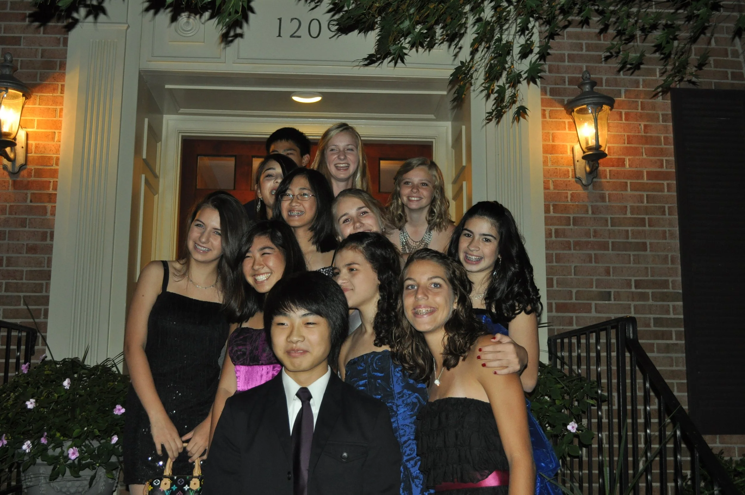 1010 Homecoming Ava Group 5.jpg