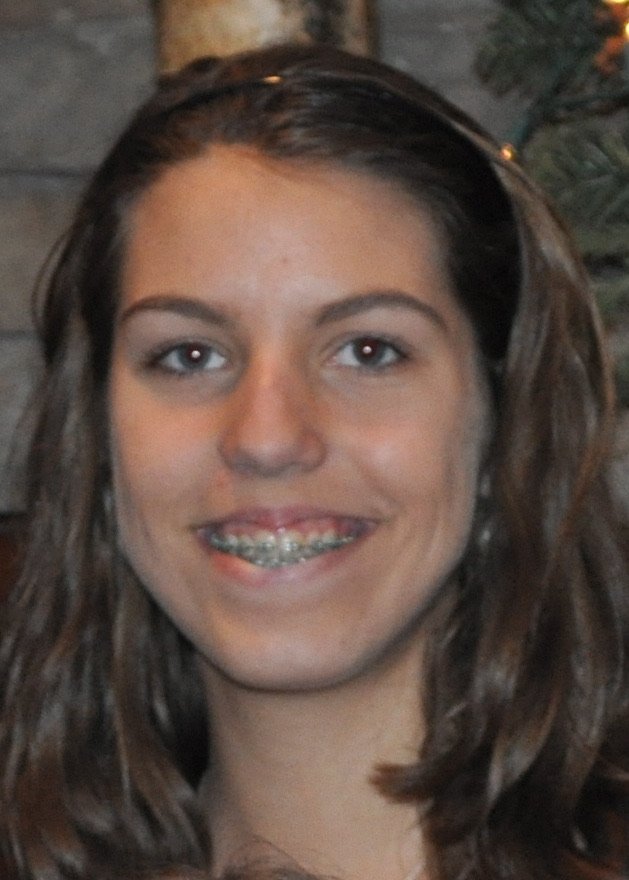 1210 Ava Headshot.jpg