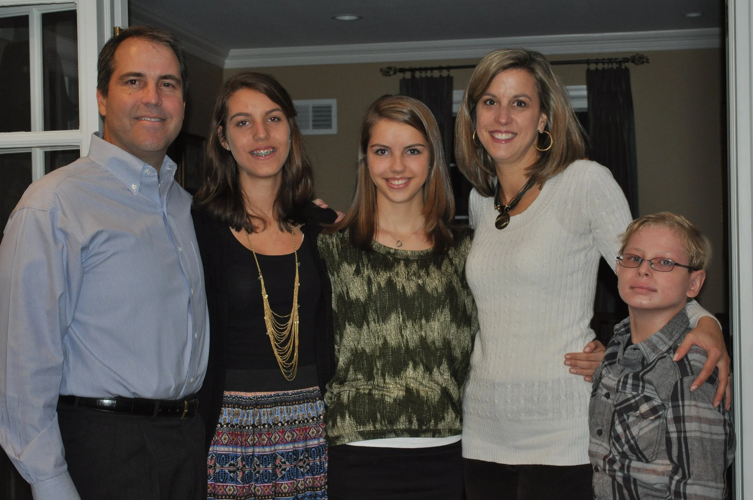 1210 Christmas Family.jpg