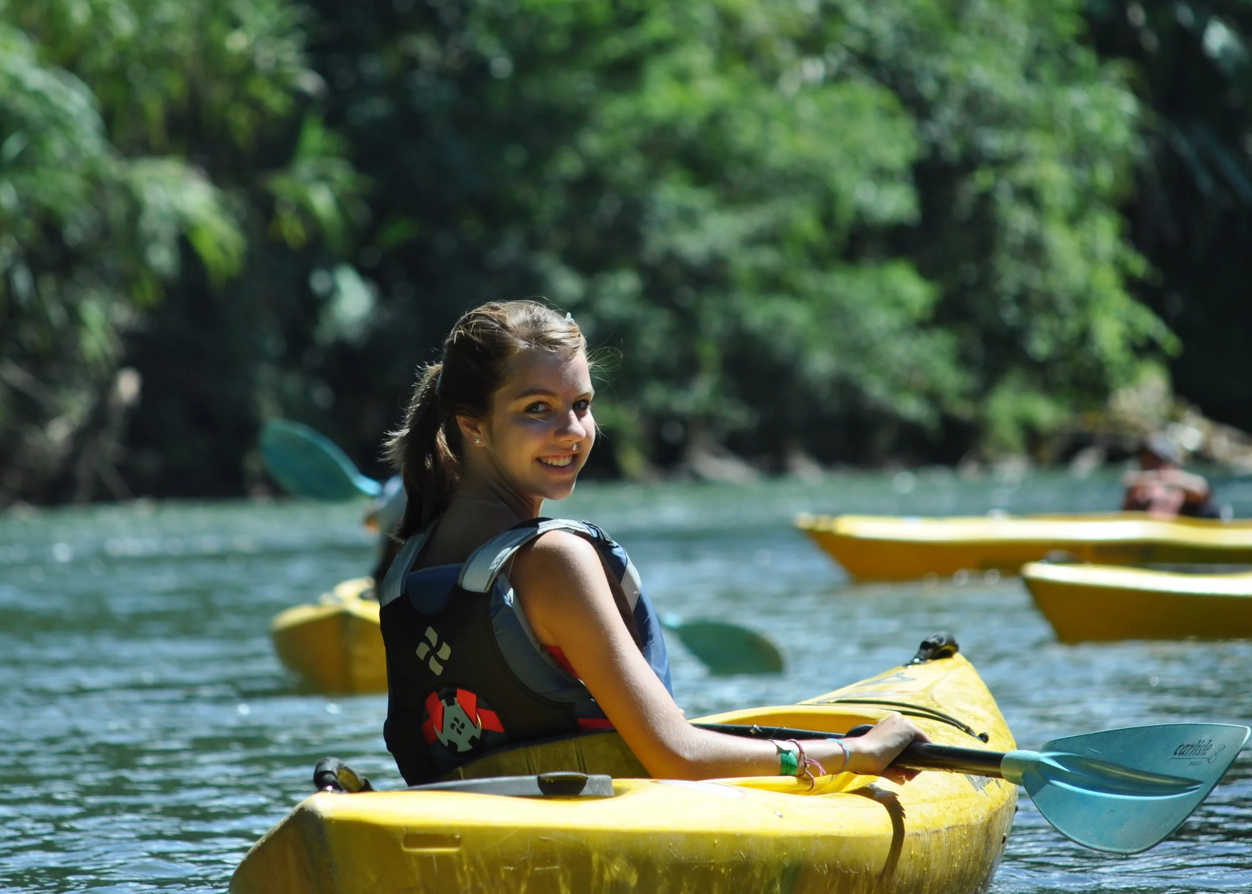 0610 CR 9Z Kayak Grace 1.jpg