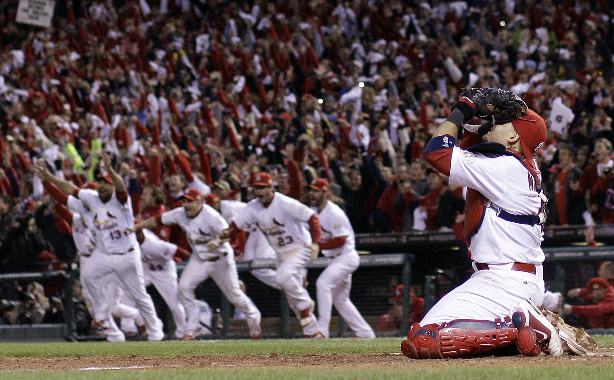 1011 Cards AP Photo.jpg