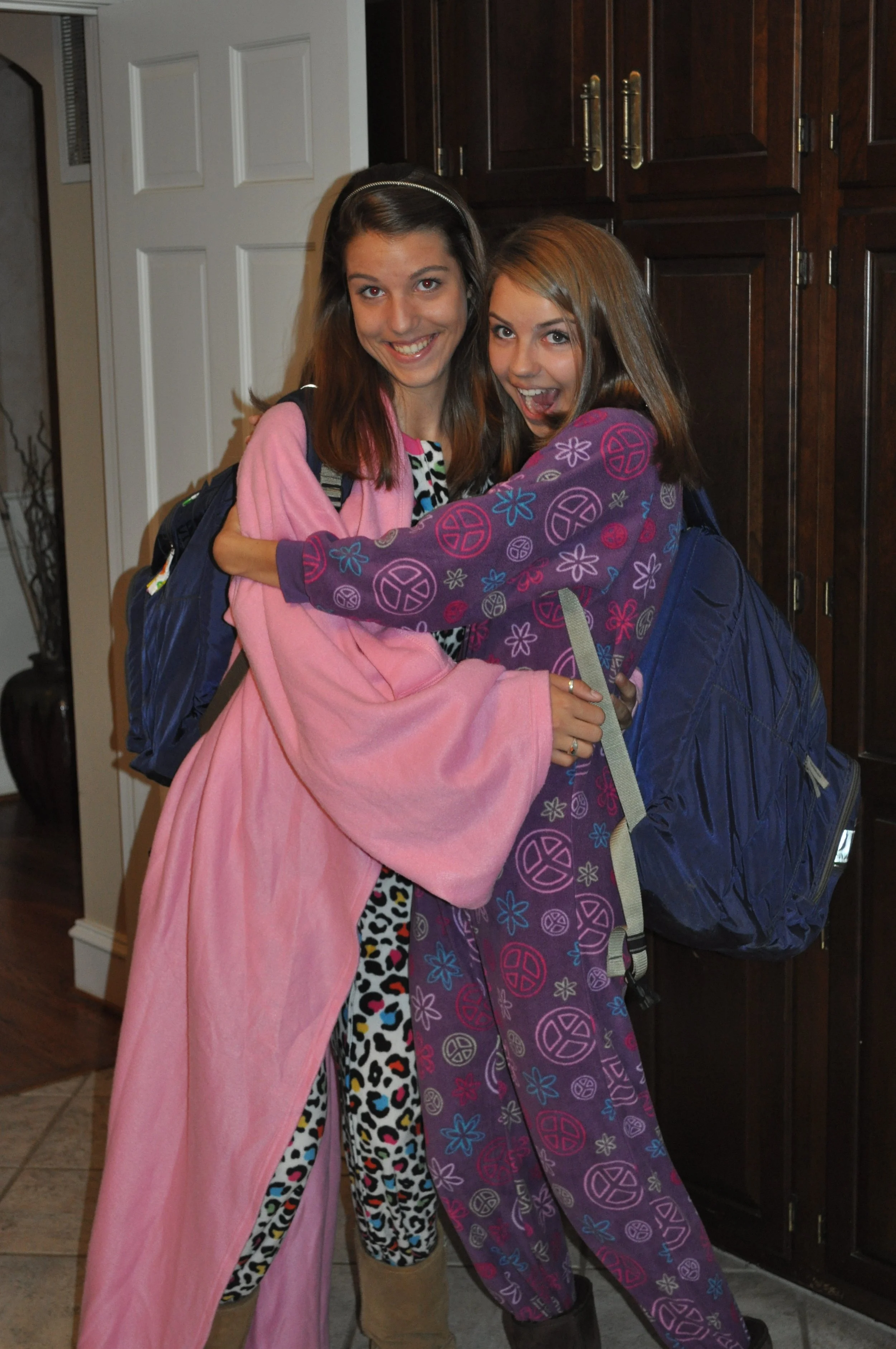 1011 Spirit Week Grace Ava 1.jpg