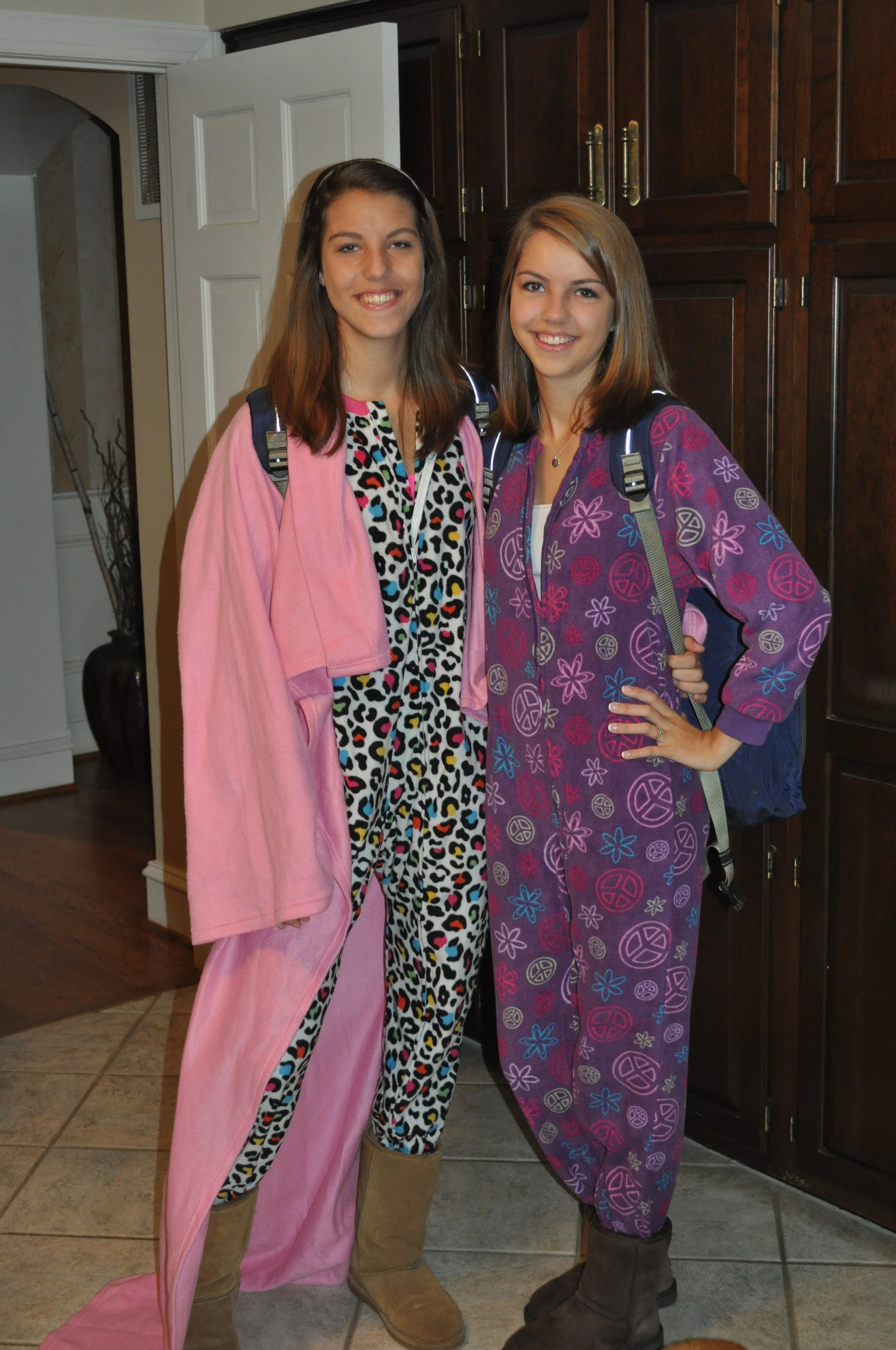 1011 Spirit Week Grace Ava 2.jpg