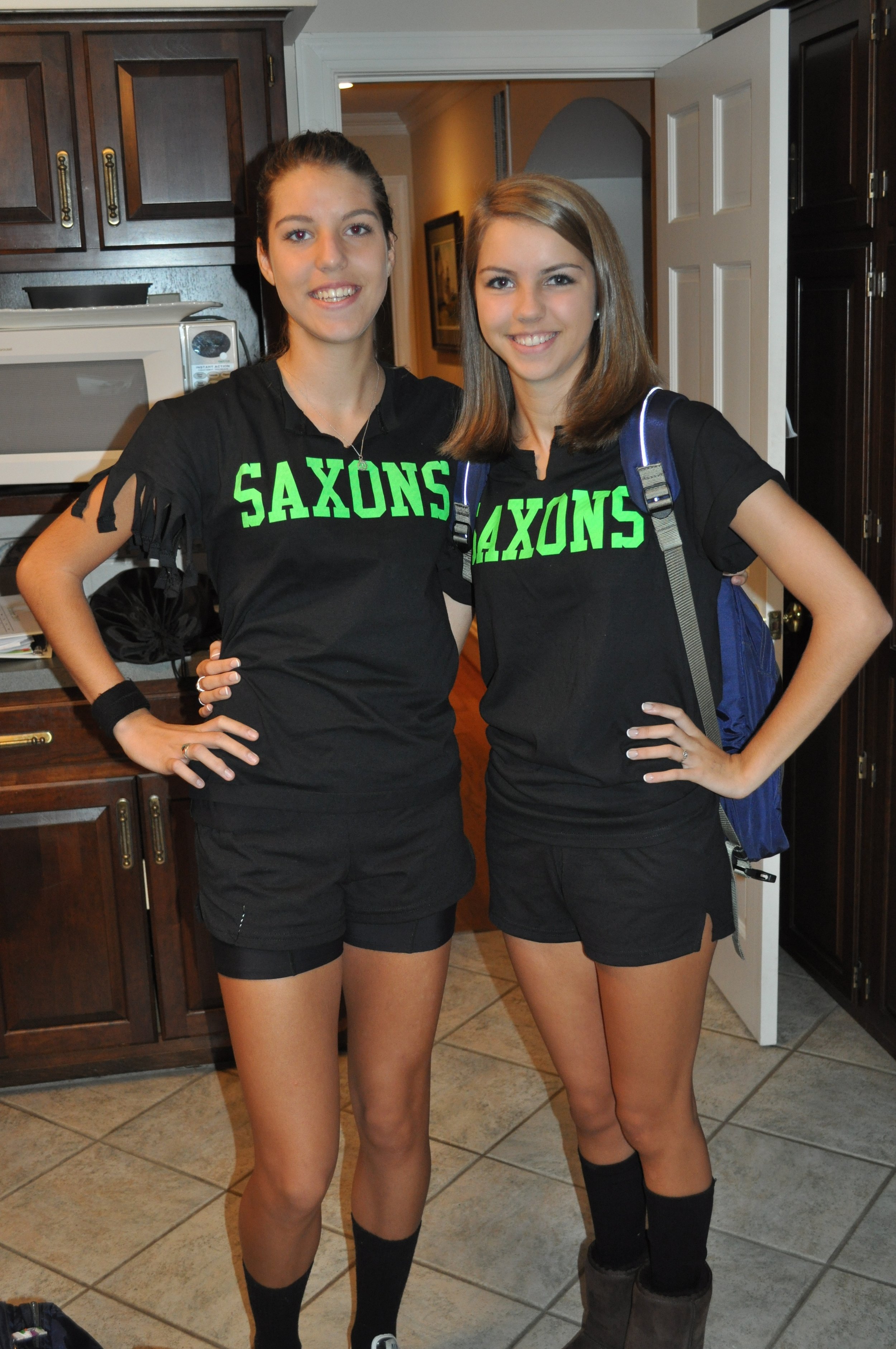 1011 Spirit Week Grace Ava 6.jpg