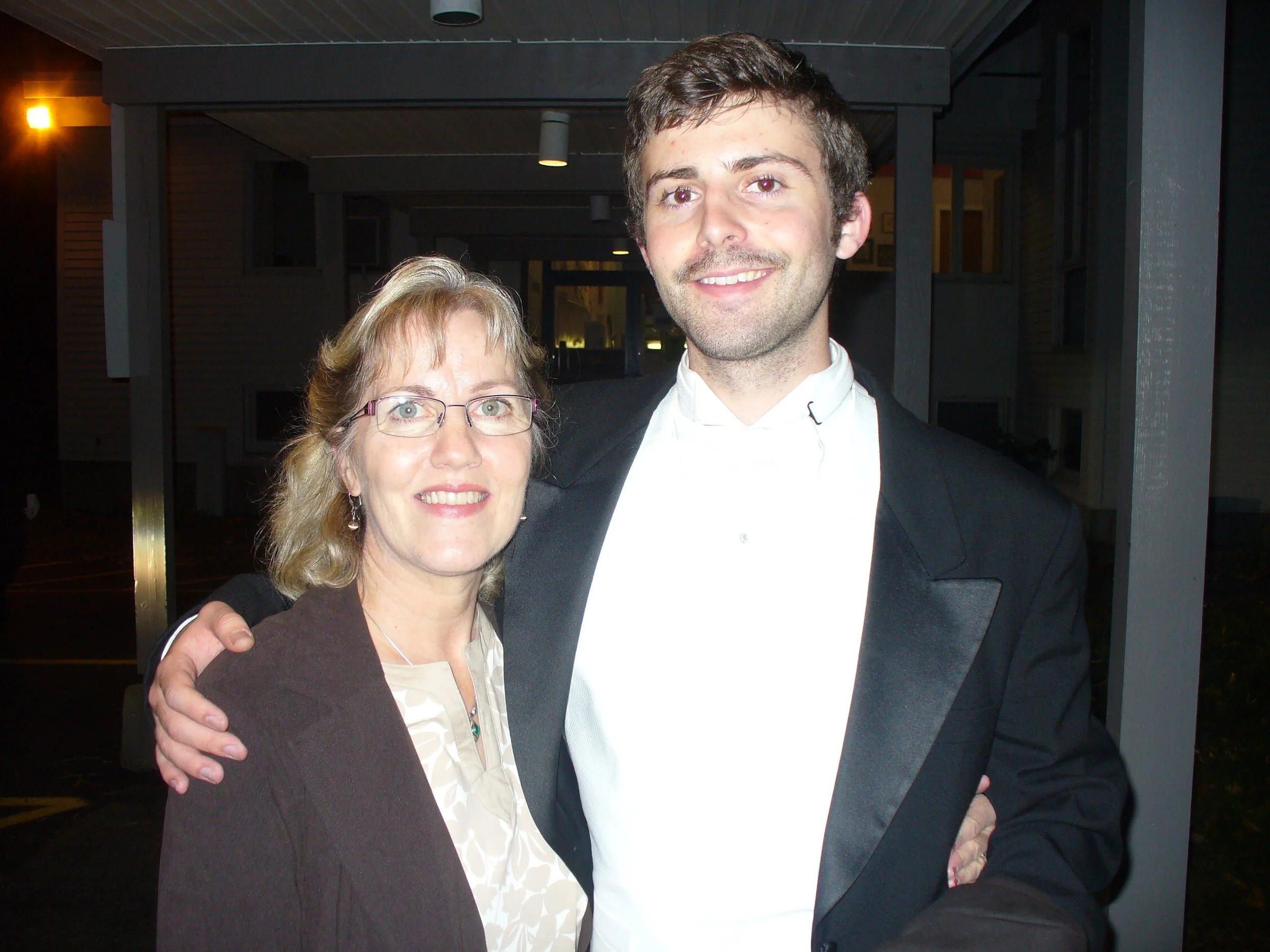 1111 Whiffenpoofs Les Pat.jpg