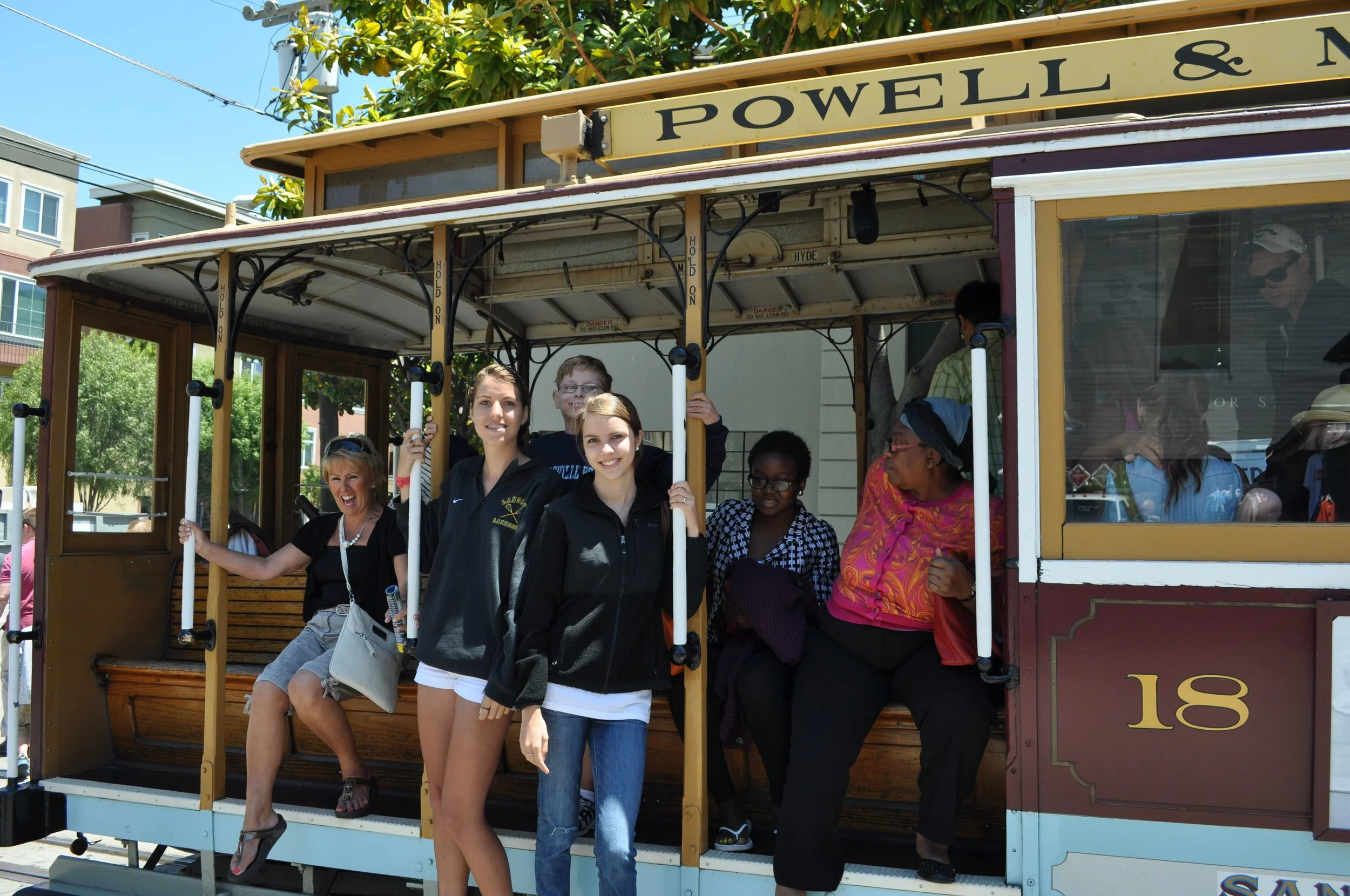 0611 22 CA SF Cable Car Grace Ava.jpg