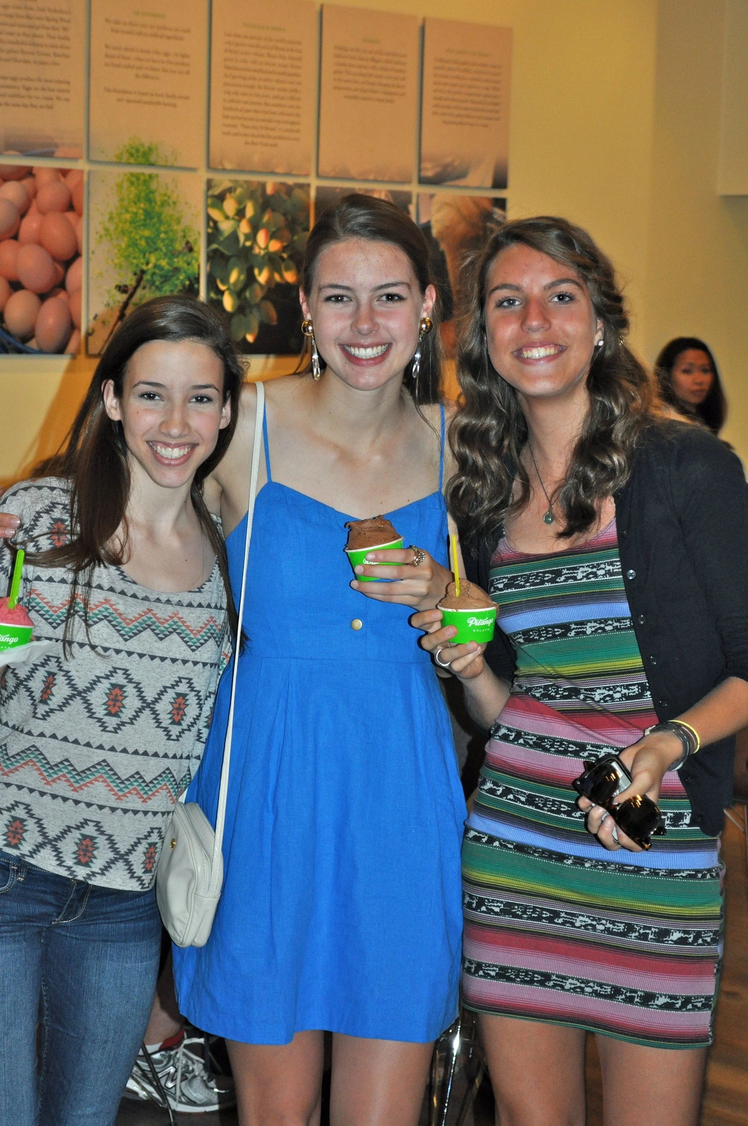 0512 Ava 16 Party Girls 3.jpg