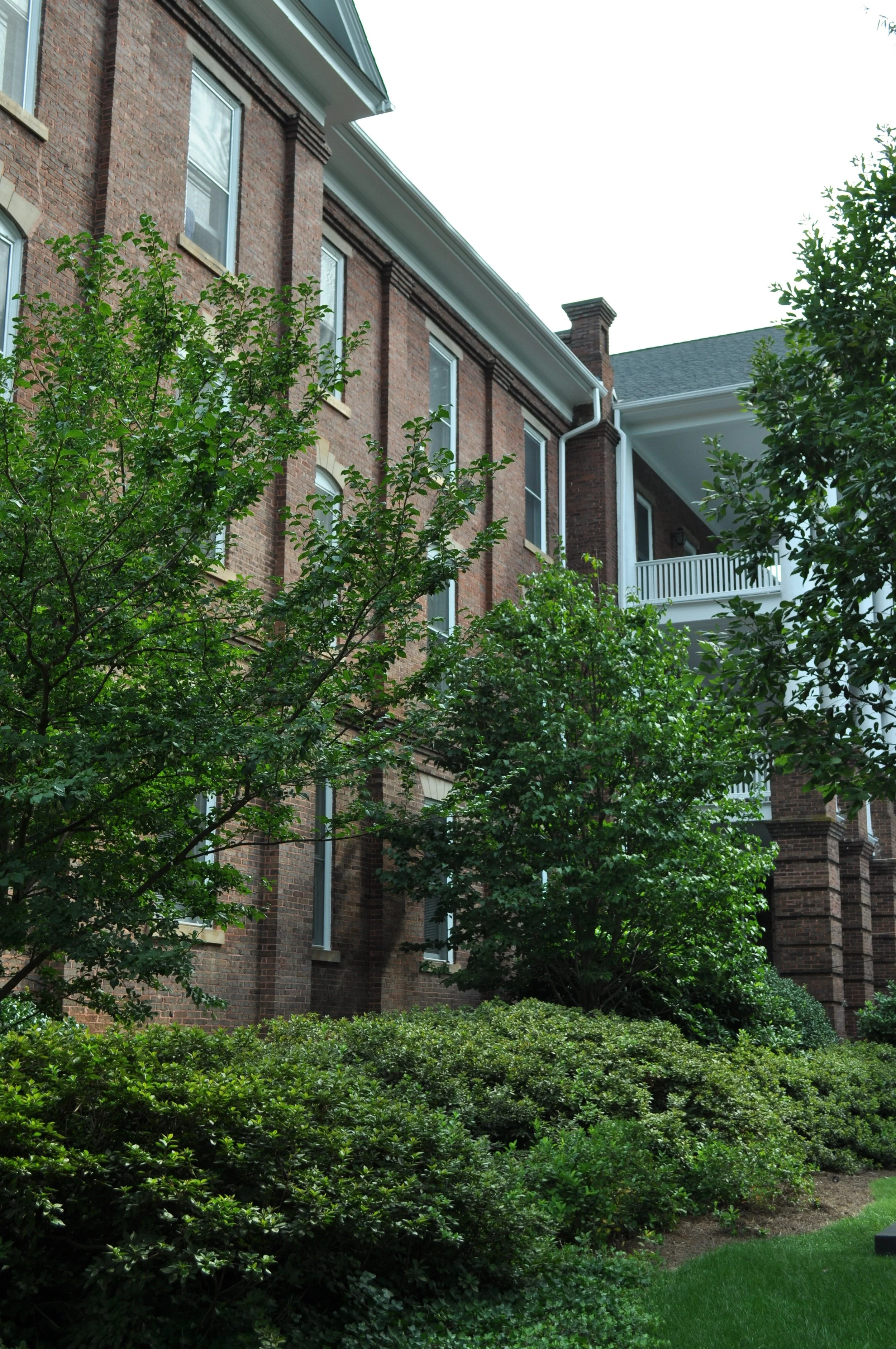 0812 Elon West Dorm 1.jpg