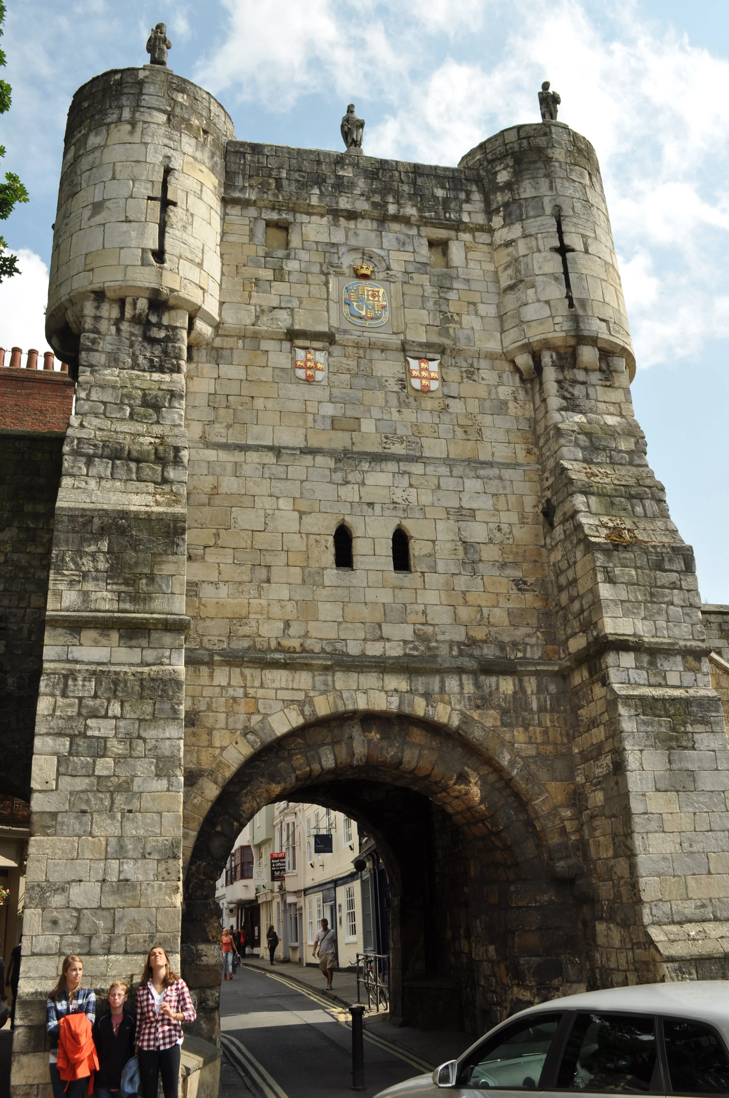 0713 Britain 01 Petergate 02.jpg