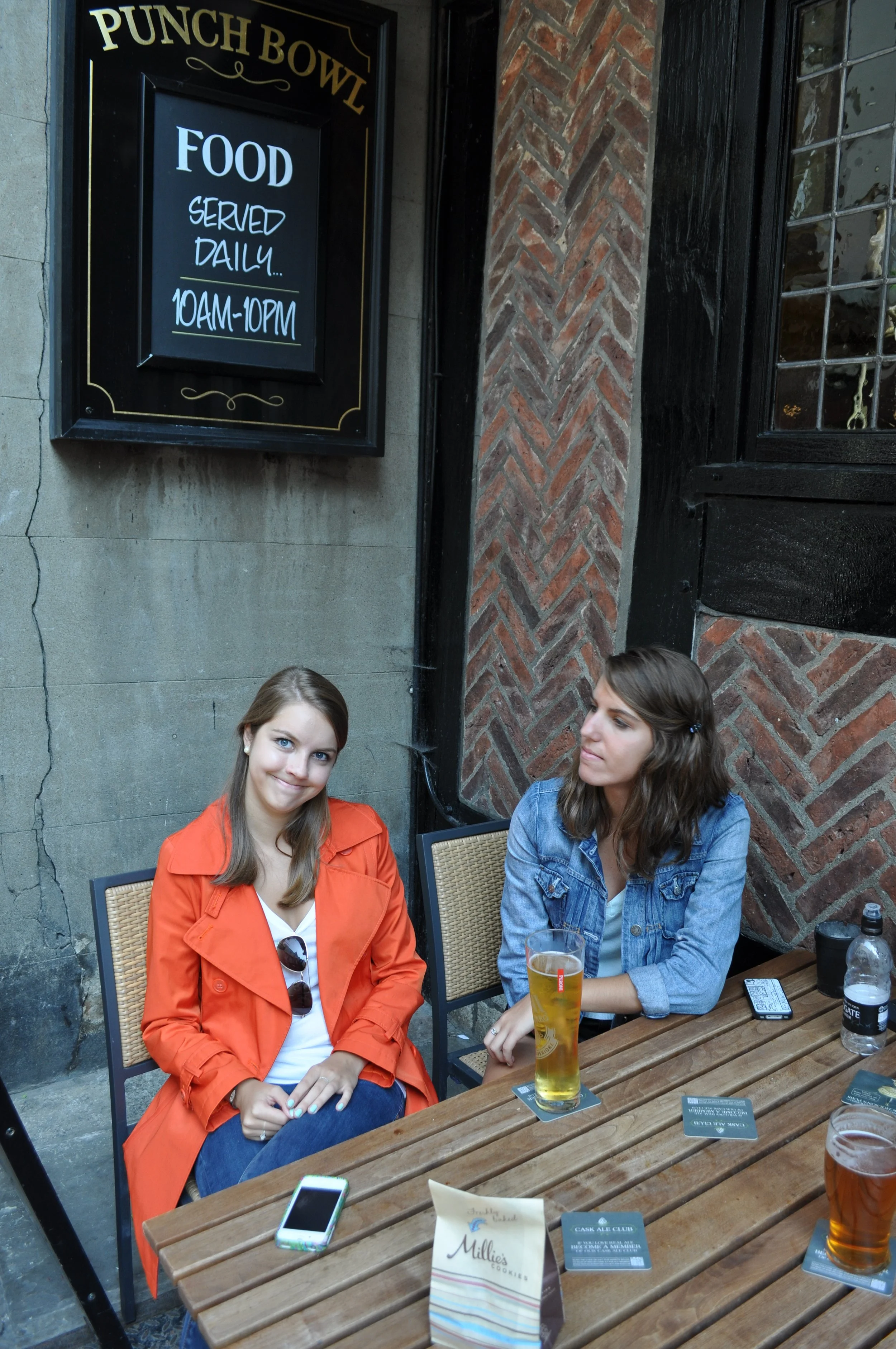 0713 Britain 02 Grace Ava at Punch Bowl Pub.jpg