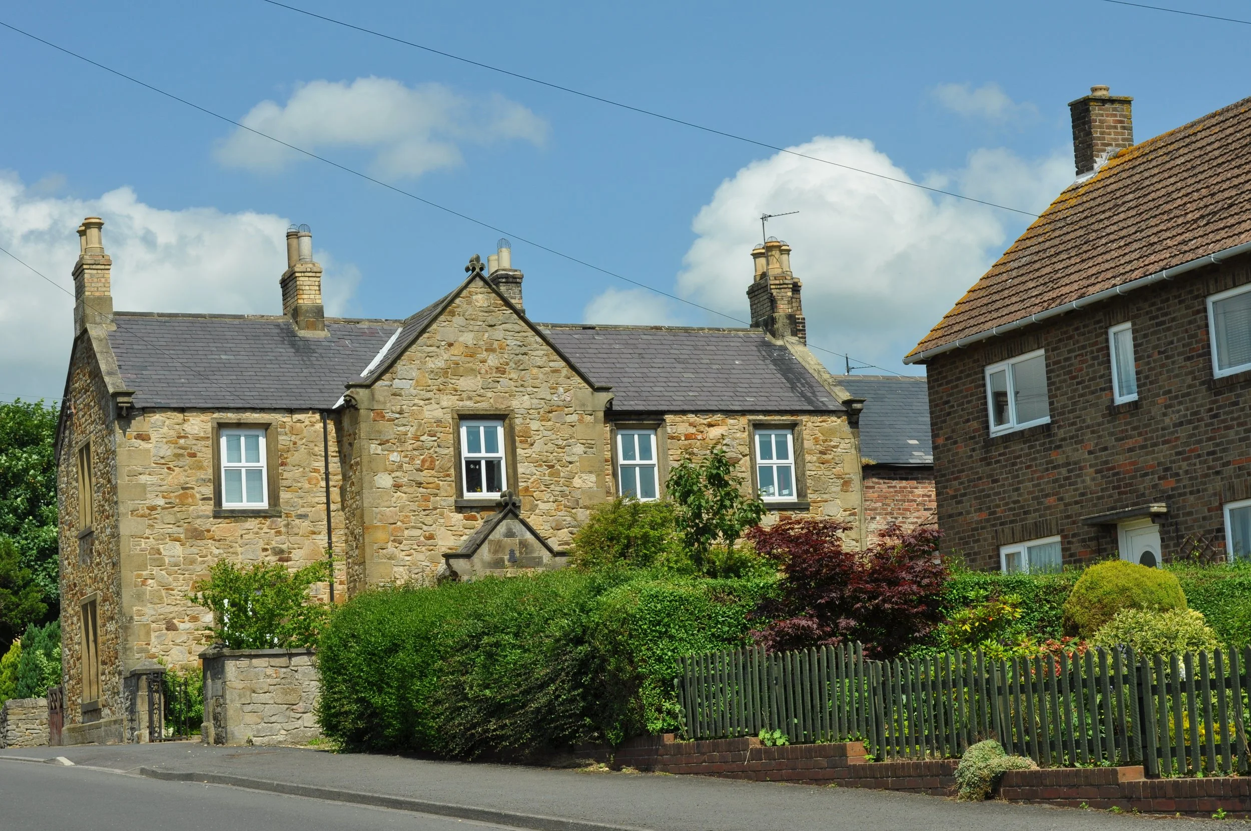 0713 Britain 03 Town Building.jpg