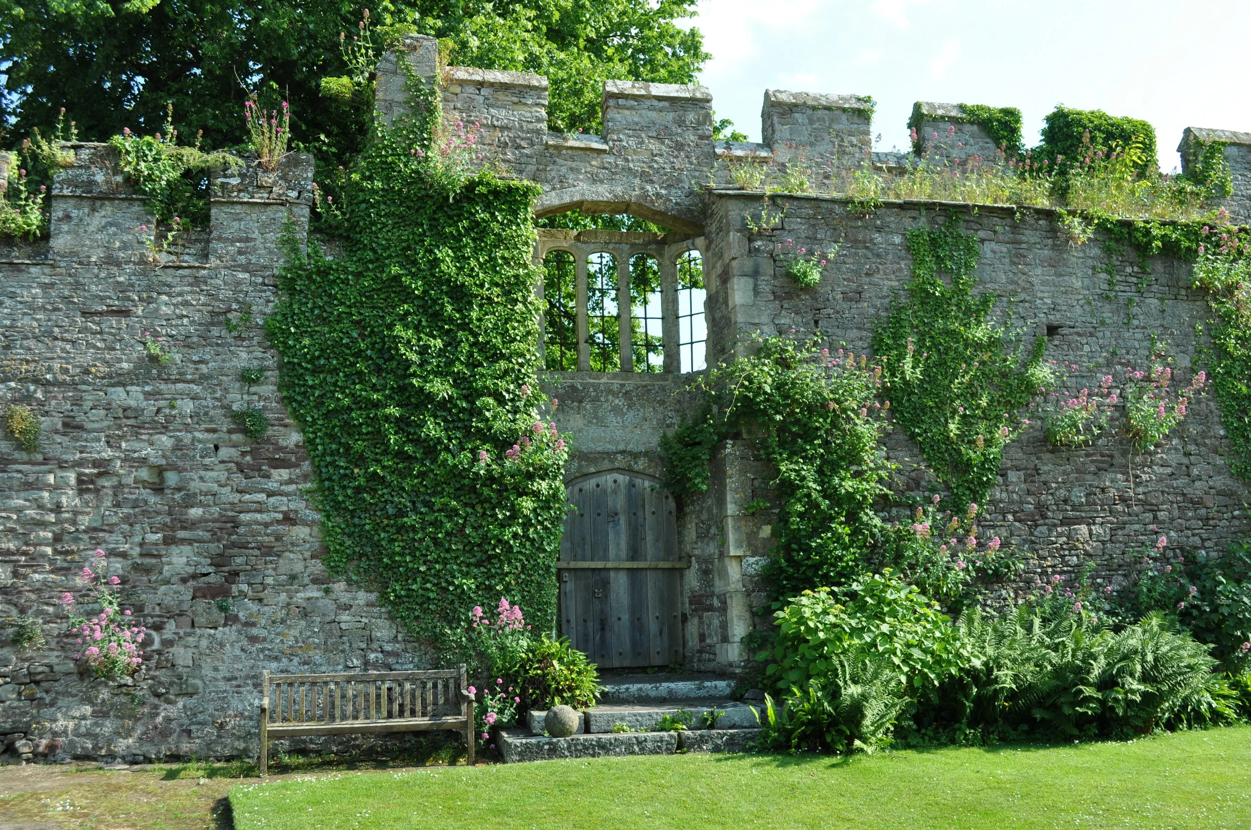 0713 Britain 05 Thornbury Castle 04.jpg