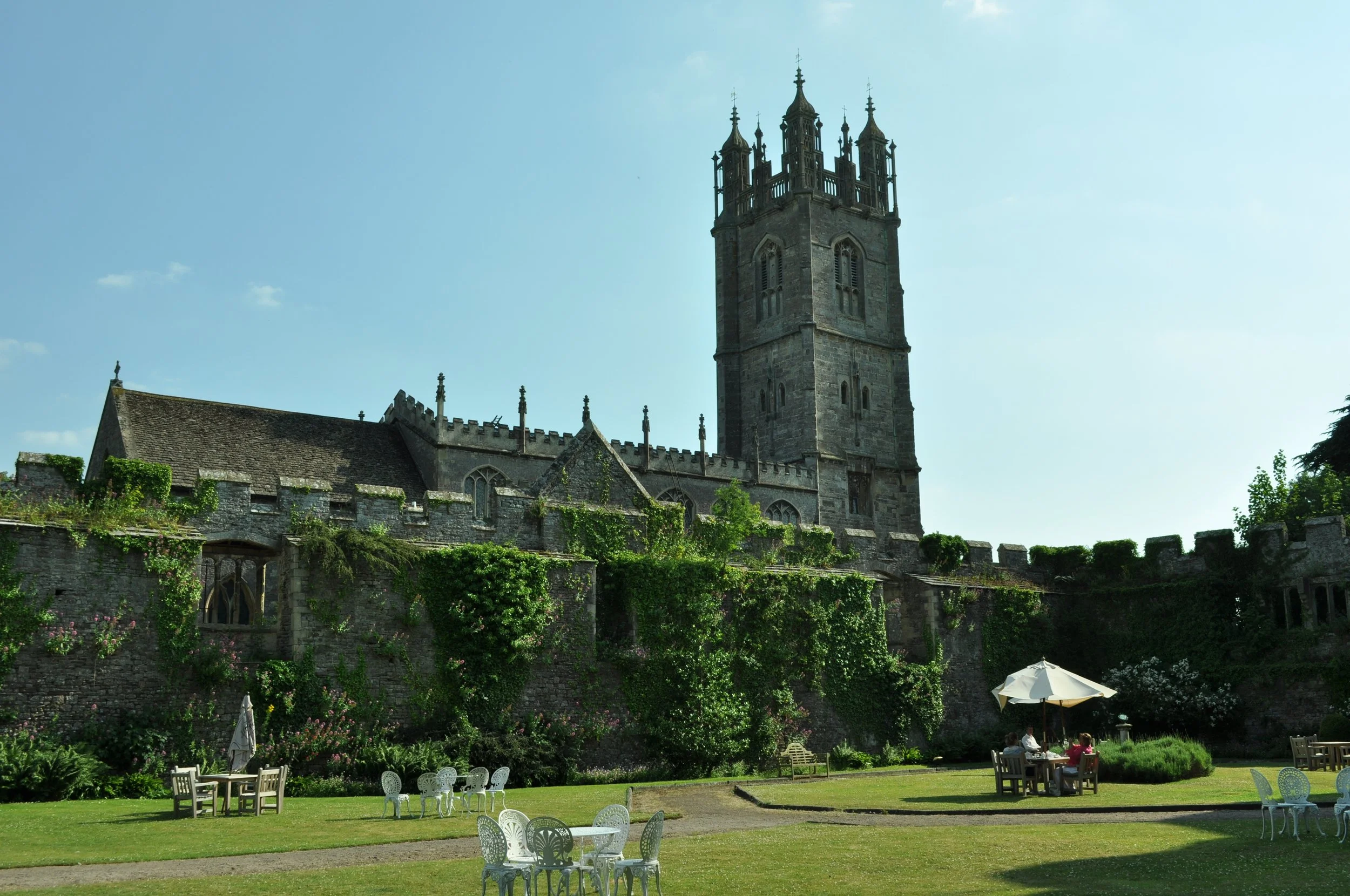 0713 Britain 05 Thornbury Castle St. Mary's.jpg