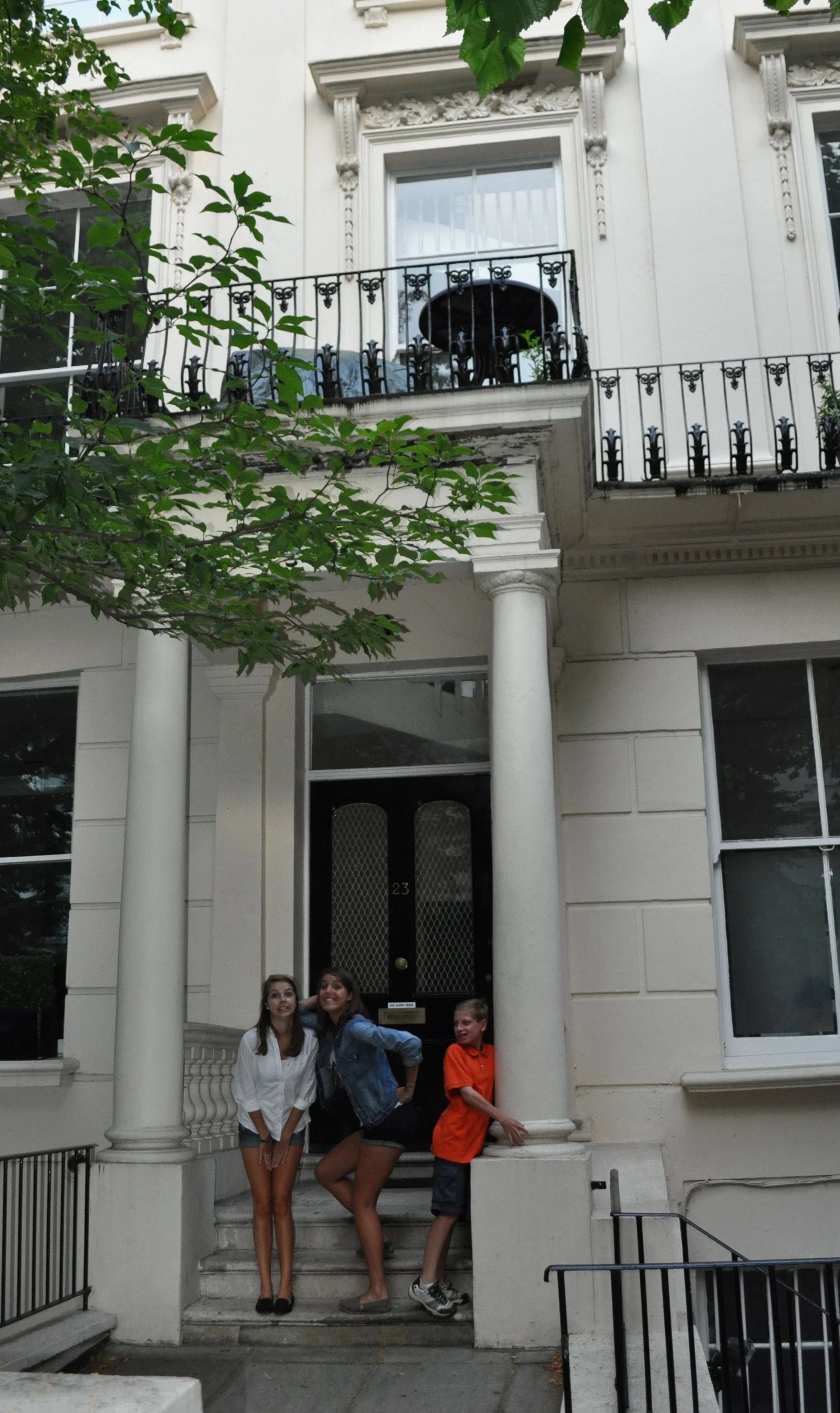 0713 Britain 07 Clifton Garden Flat Kids 01.jpg