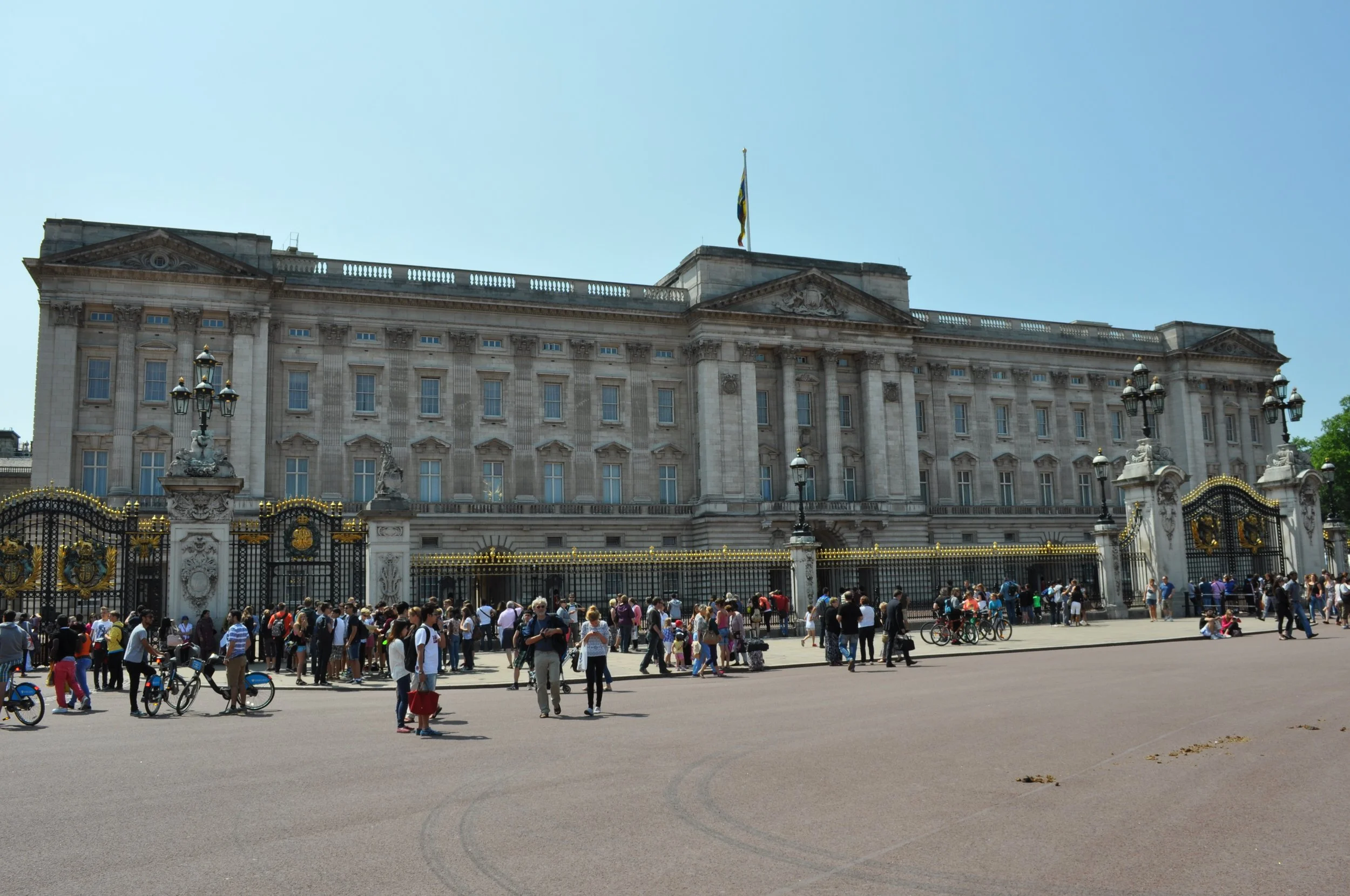 0713 Britain 08 Buckingham Palace 01.jpg