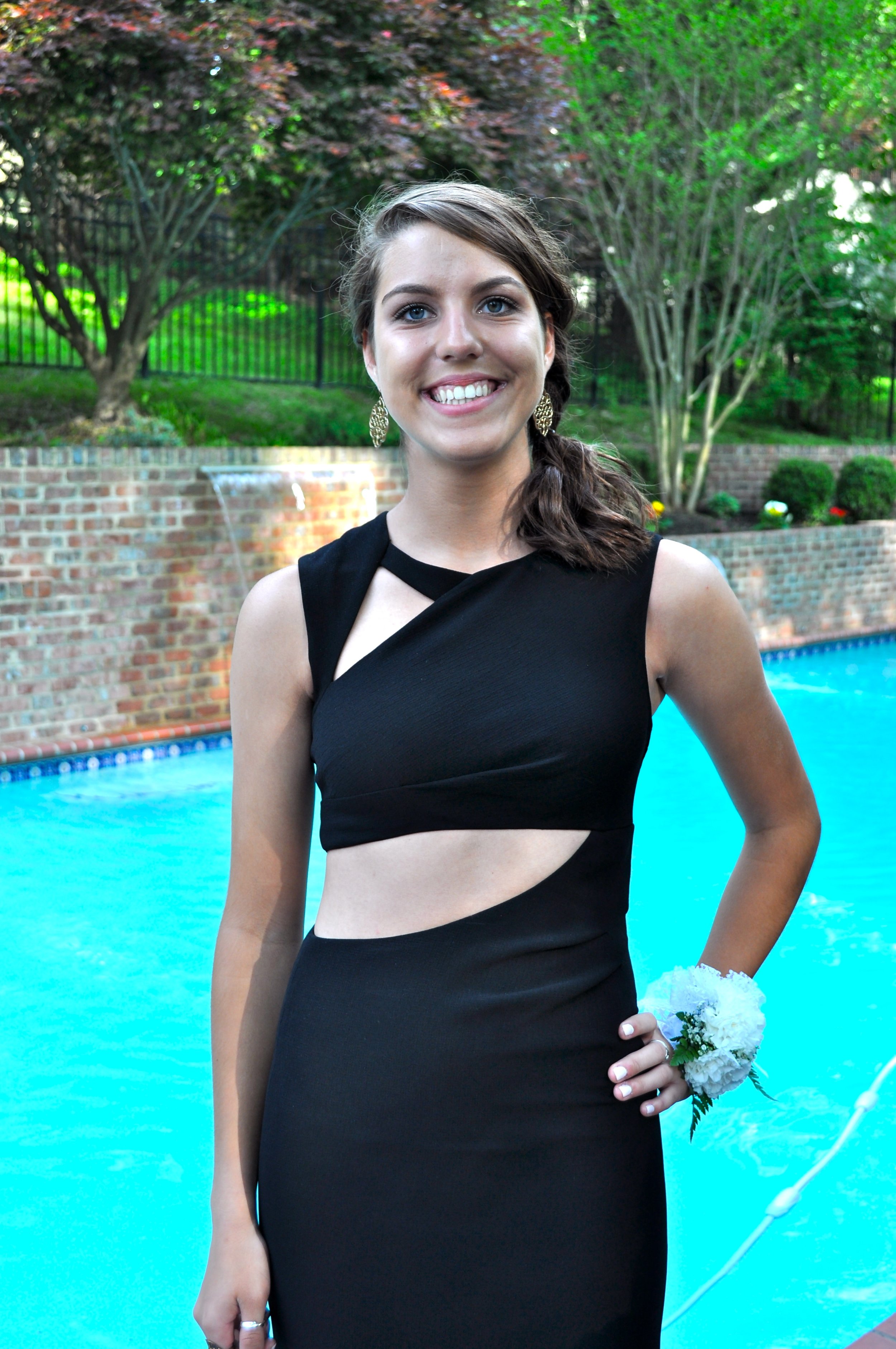 0514 Ava Prom 1 2.jpg