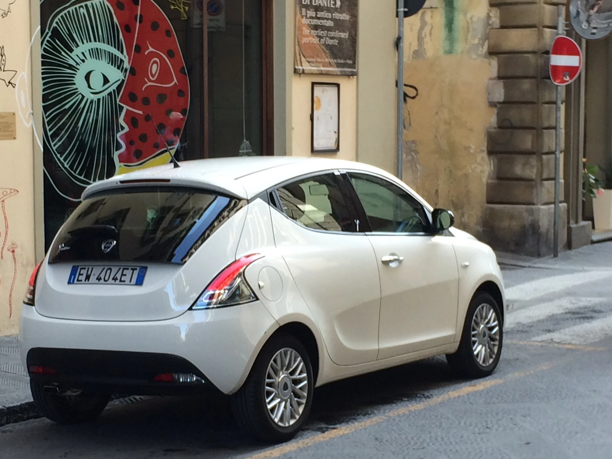 1014 Italy Lancia Ypsilon.jpg