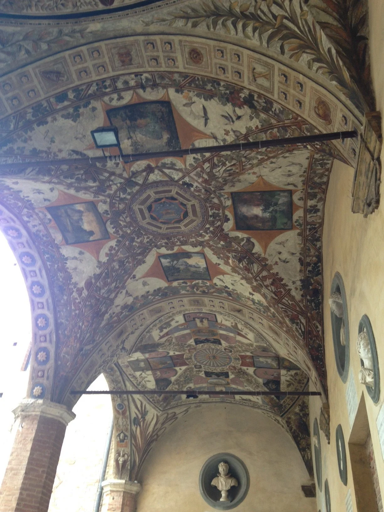 1014 Italy Uffizi Ceiling.jpg