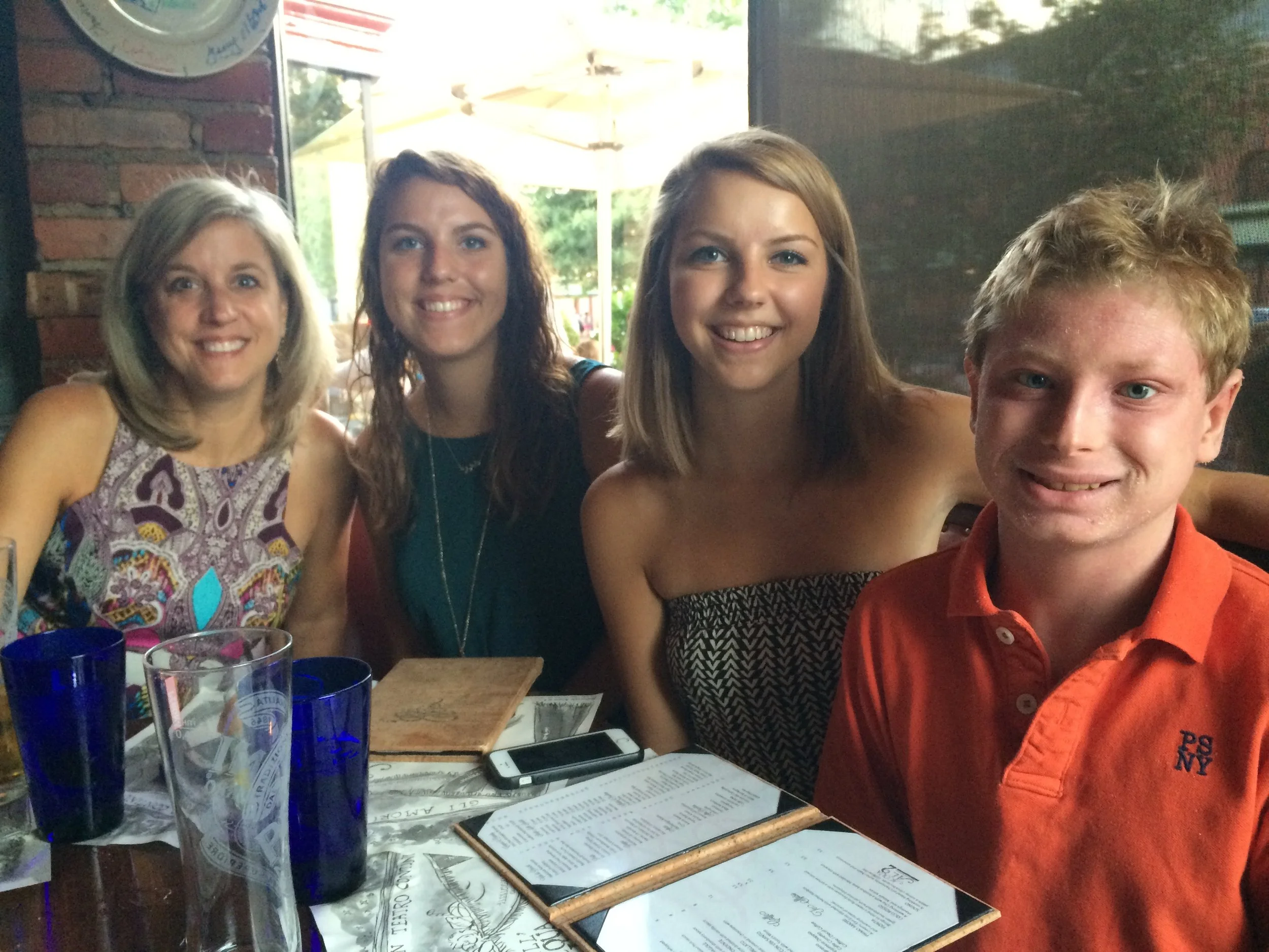 0815 Betsy Kids Acqua AL2.jpg