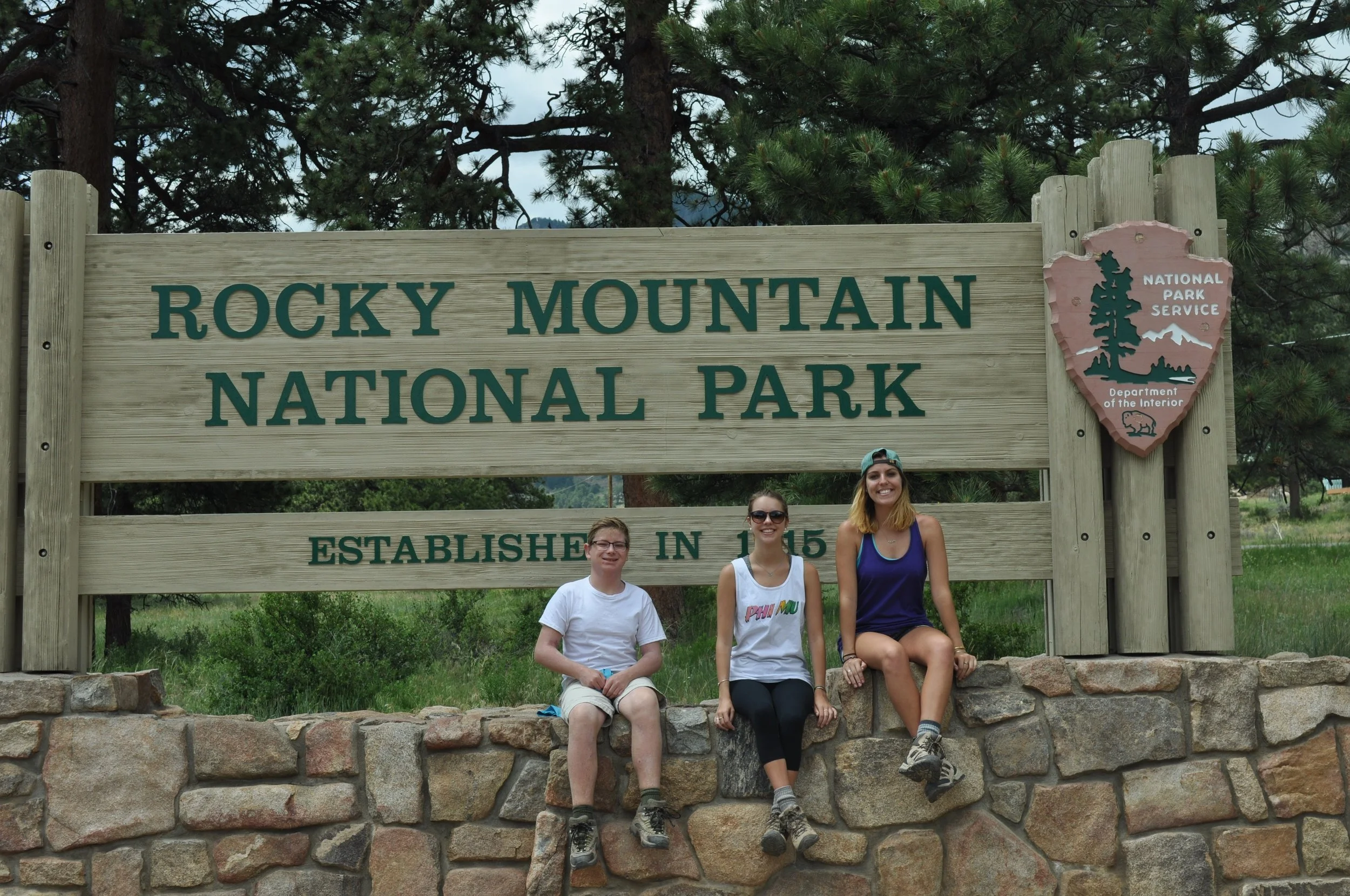 0616 02 RMNP Sign Kids.jpg