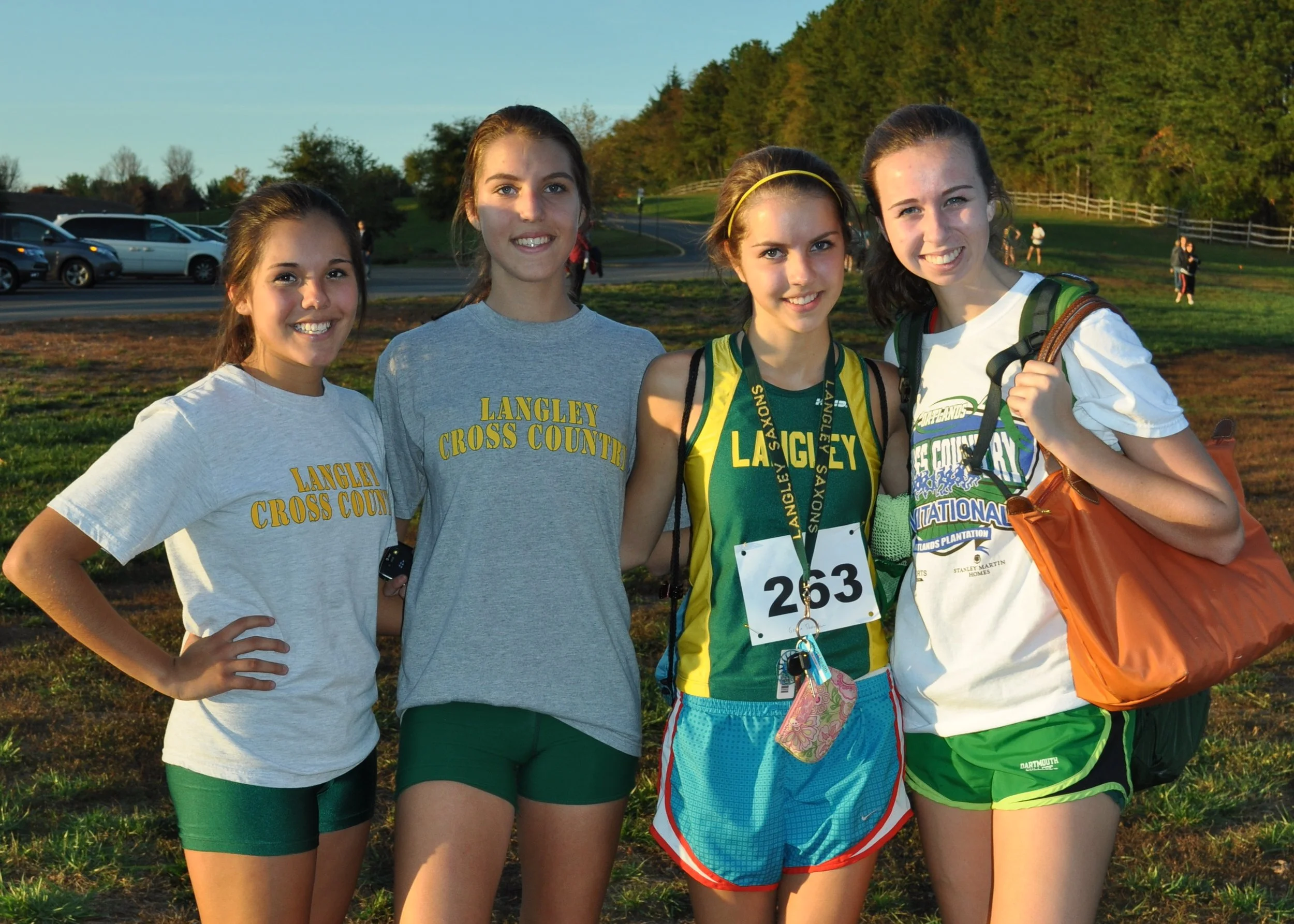 1011 XC Grace Ava Caroline Maria.jpg