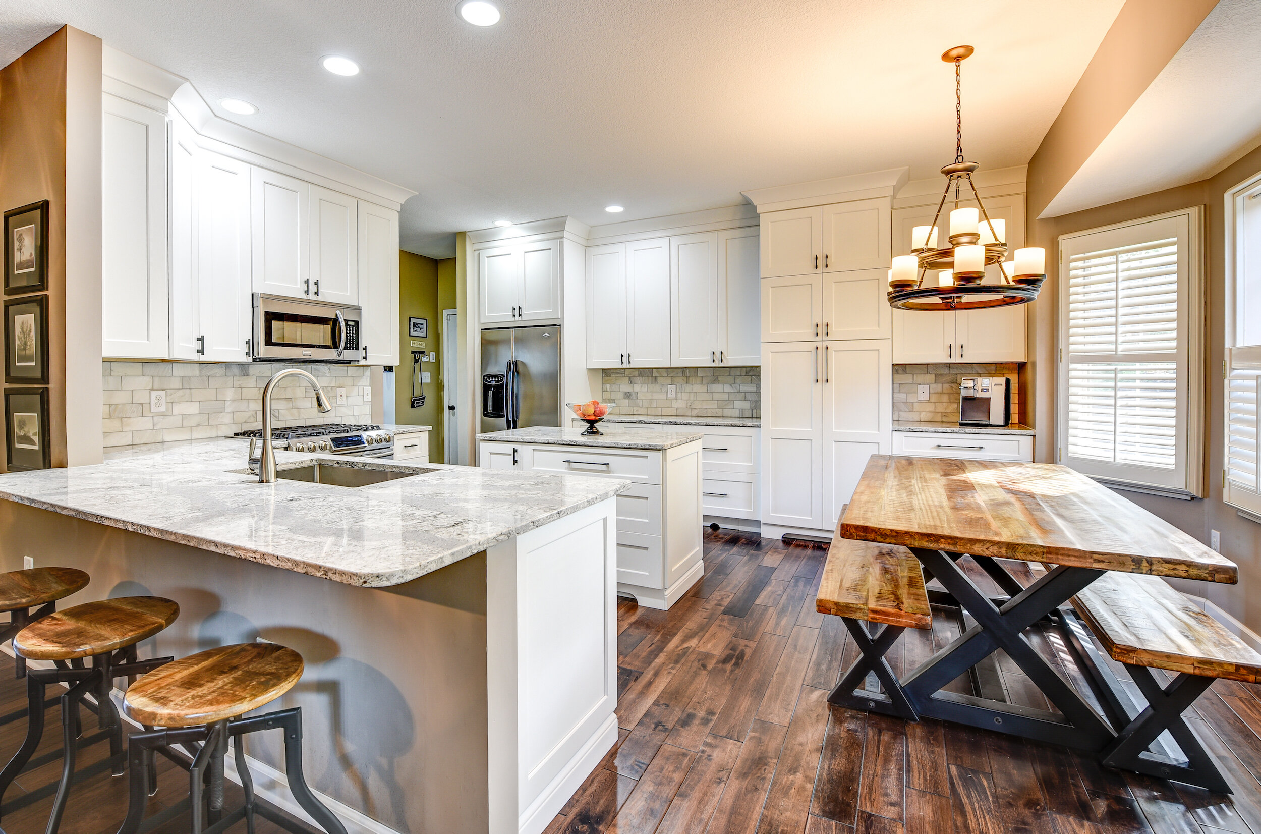 St Gregory S Court Sticks 2 Stones Design Custom Cabinetry In Knoxville Tennessee Custom Kitchen Cabinets Knoxville Cabinet Companies In Knoxville Tn Cabinet Installation Knoxville Tn Kitchen