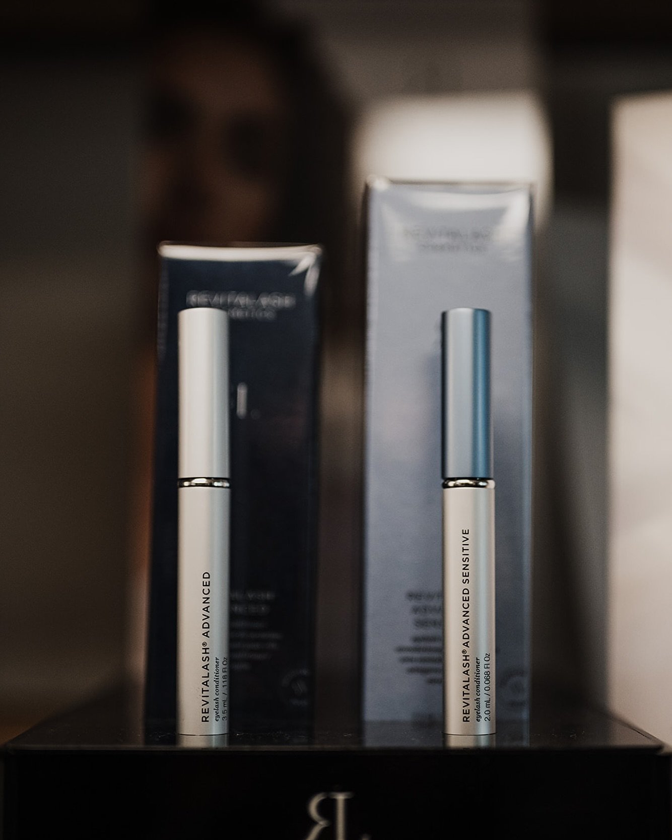 REVITALASH

Physician developed lash conditioning serum @revitalashcosmetics addresses the visible signs of eyelash aging due to chemical and environmental stressors, leading to healthier-looking, more luxurious lashes.

This award-winning serum feat