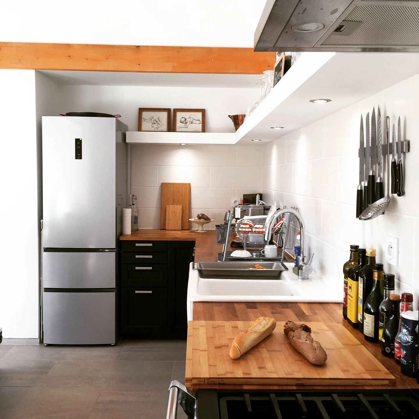 insta-provenc-kitchen-side.JPG