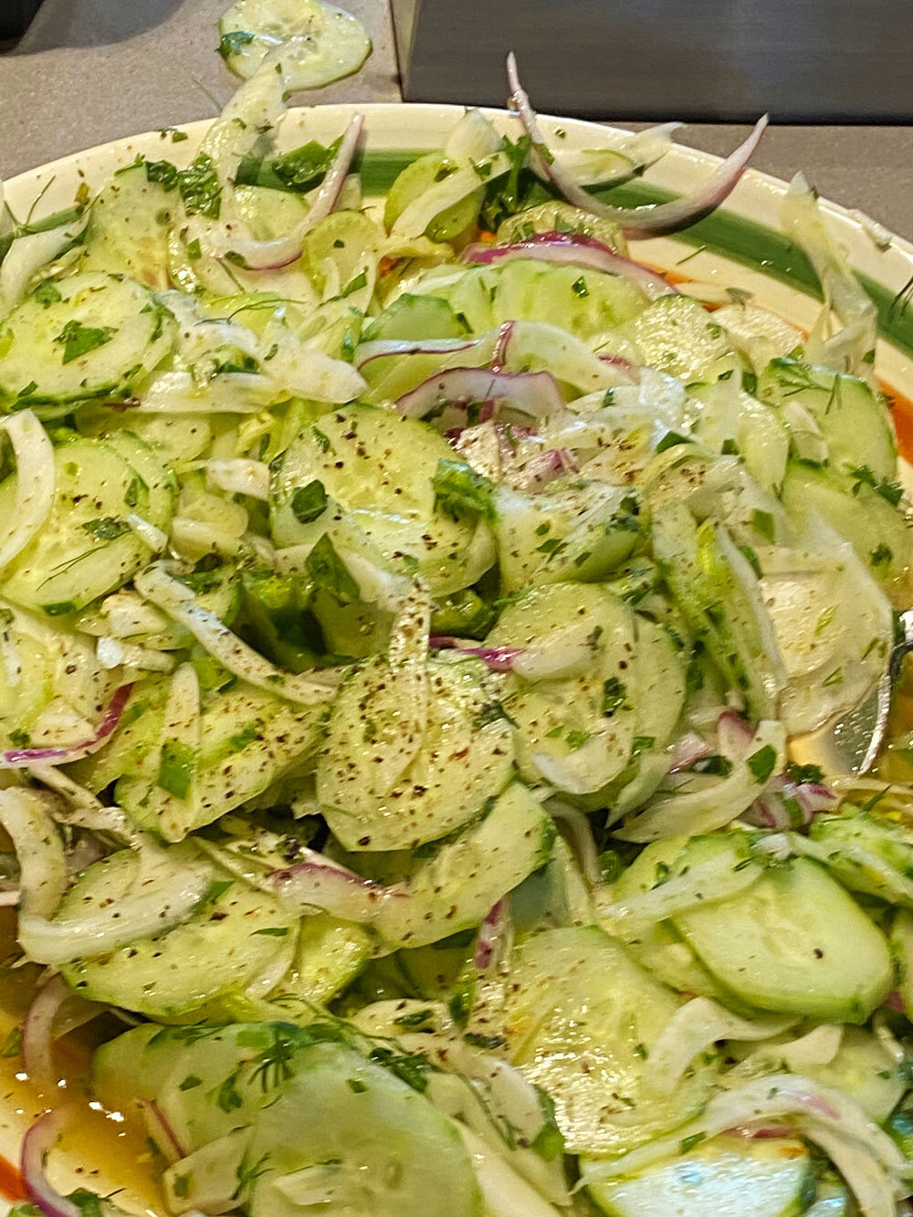 cucumber-salad-gastronomie-silve.jpg
