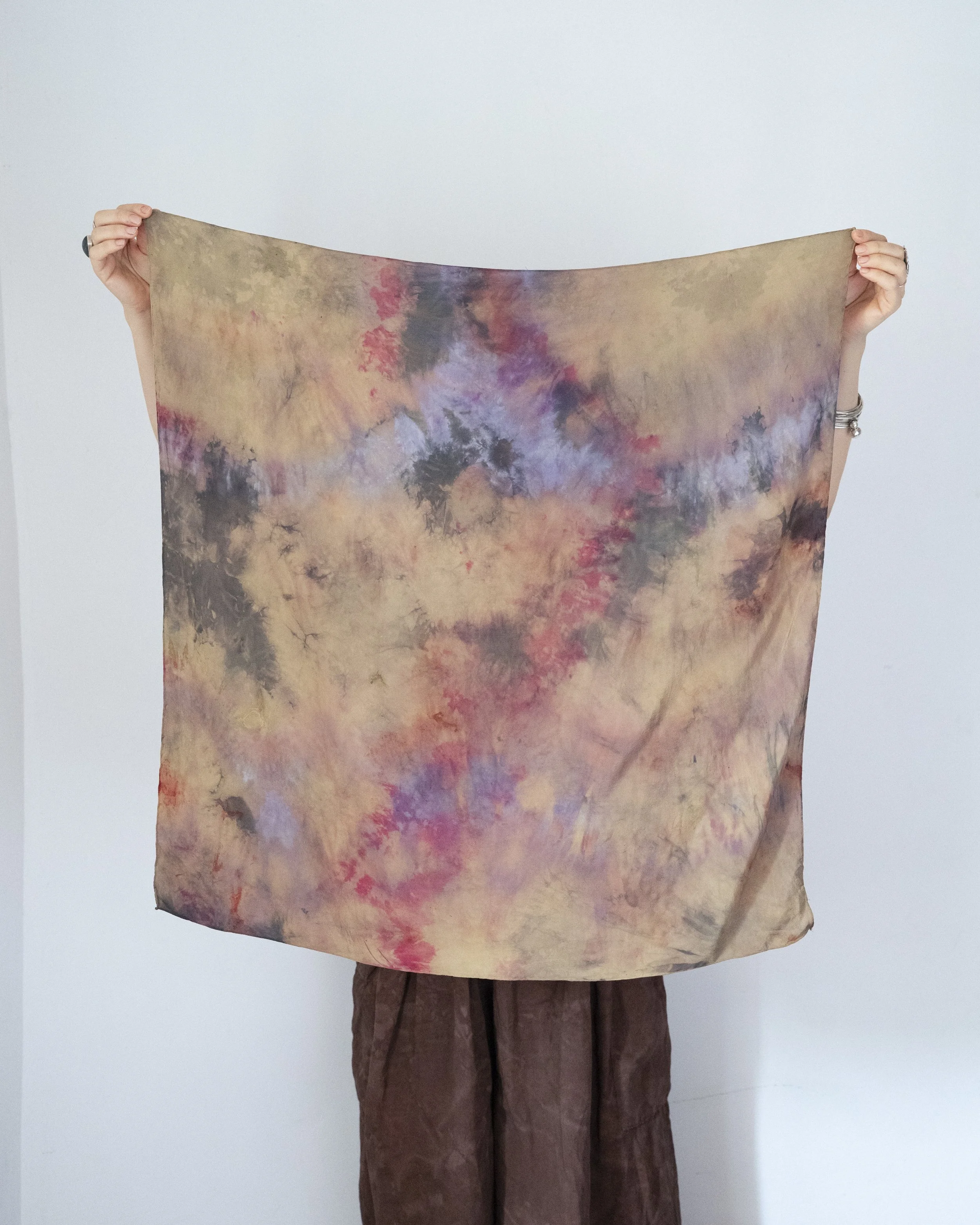 BILLYNOU / LARGE crepe de chine SILK  SCARF / NATURALLY DYED