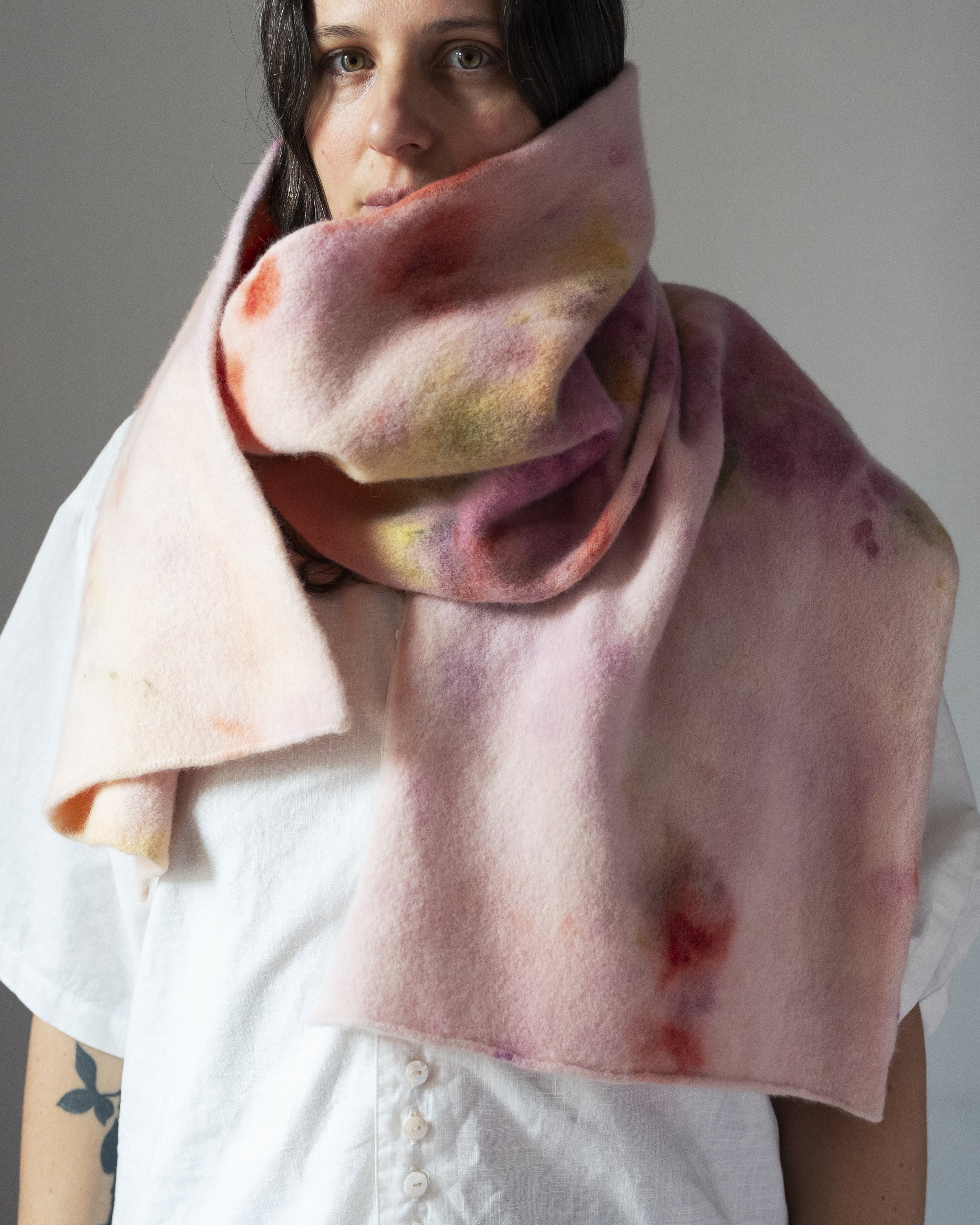 FELTED  BIG SCARF - ICE DYED 3