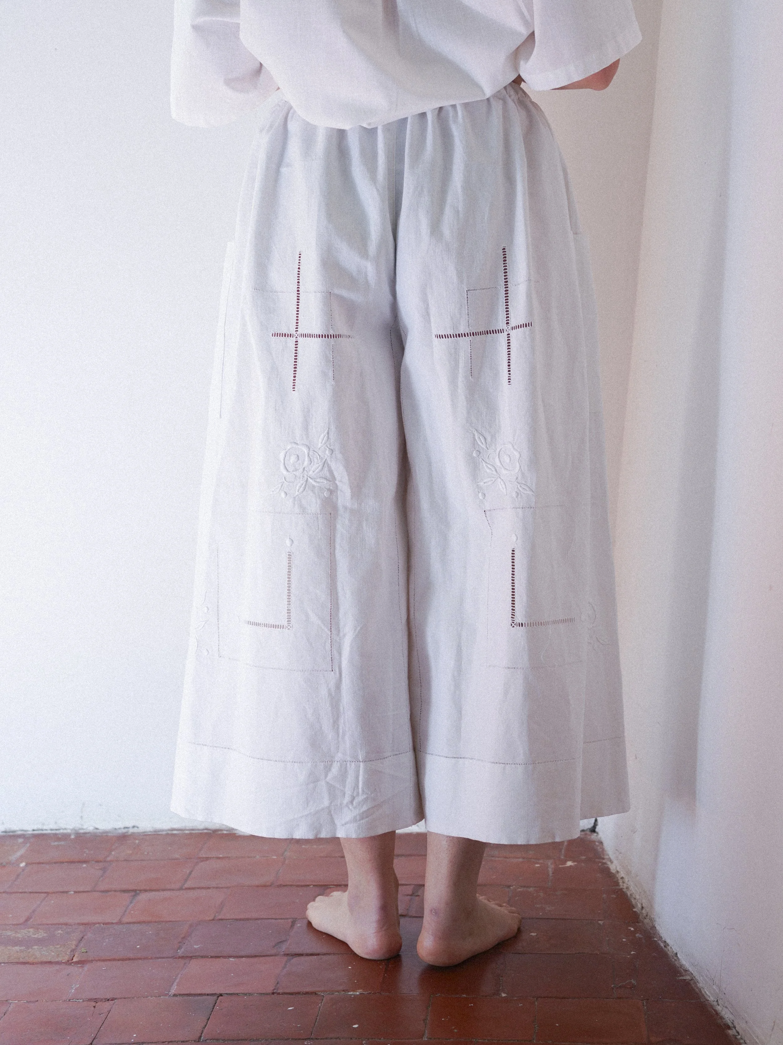 Xtra wide leg pants - white - vintage cotton - m/l