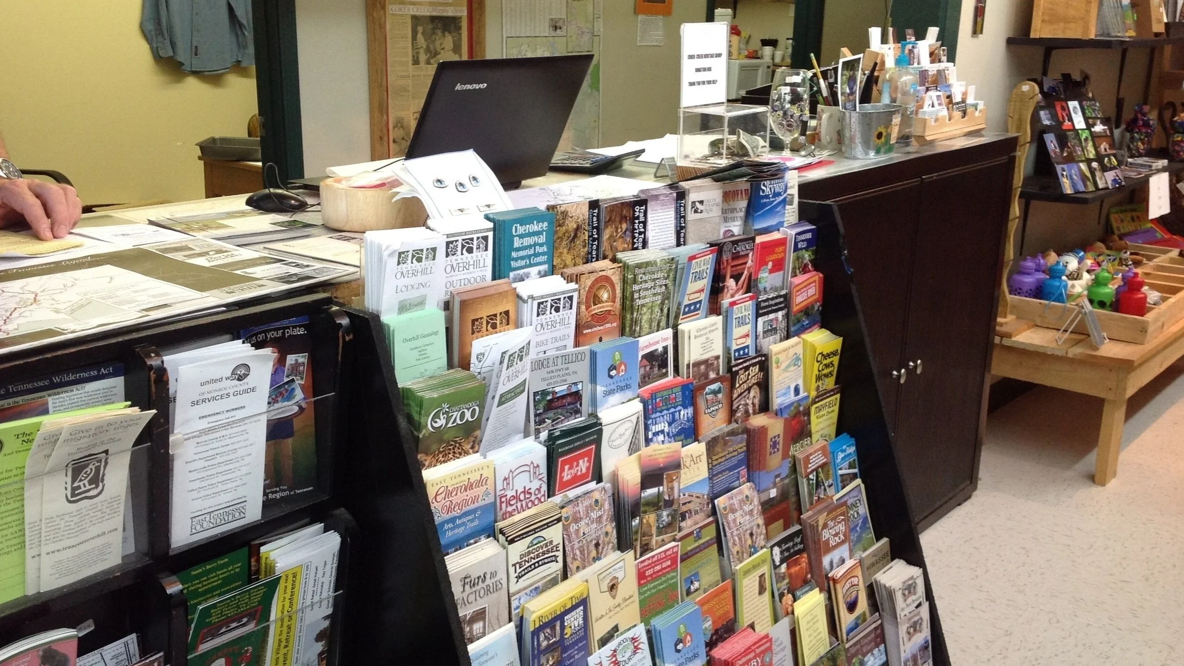 Jumping into the car and taking a family trip, stage by stage by stage, with South Dakota humorist Dorothy Rosby.