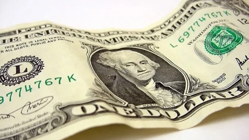  Paying with cash isn't just a simple transaction. There’s an emotional value to paying with cash instead of a credit card