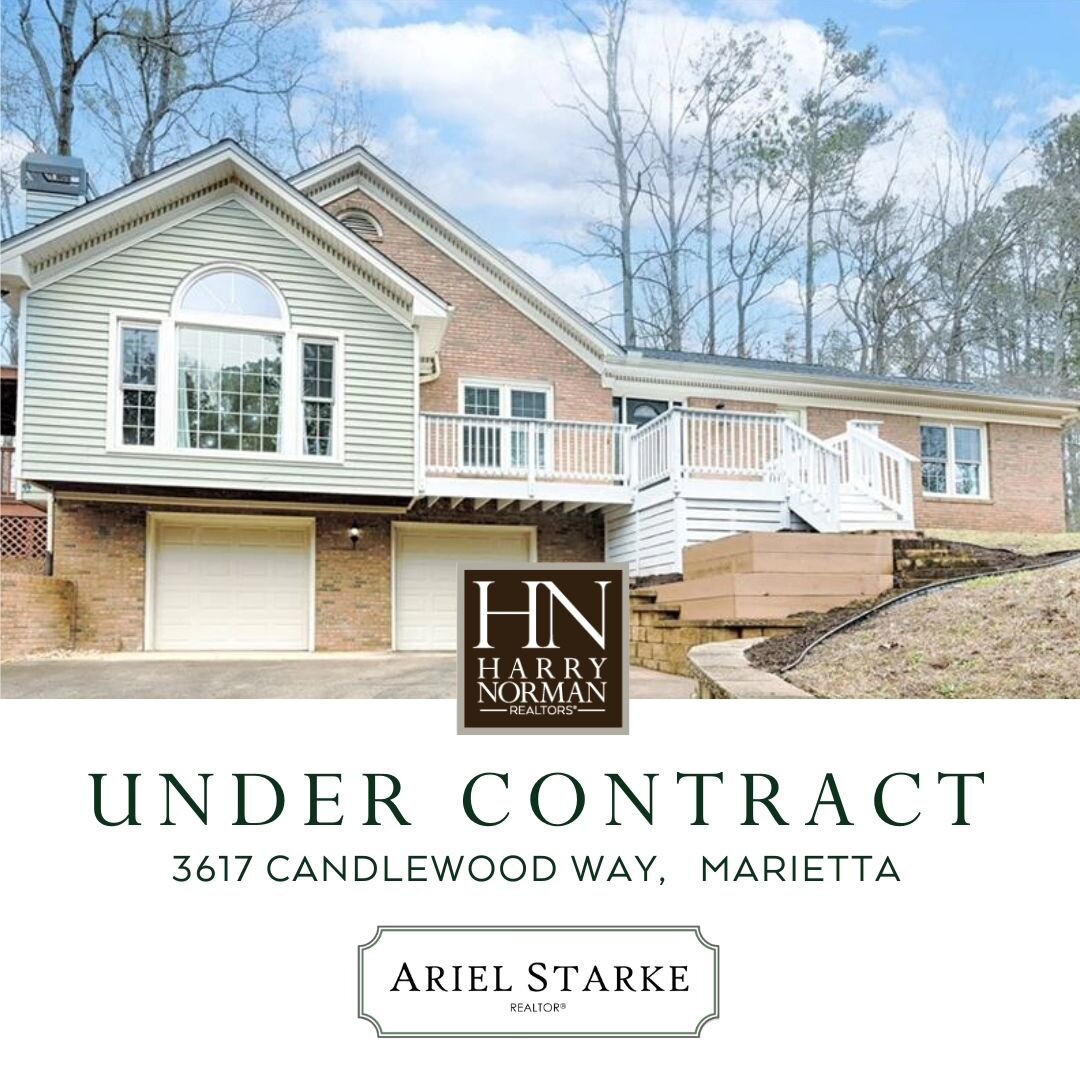 Under Contract in Lassiter! Listed by @jenniferedwardsrealestate, this gorgeous ranch is right by the neighborhood amenities! My husband is excited to add a new trivia partner to his bunch, and I'm hoping to drag his wife into a book club. 

These bu