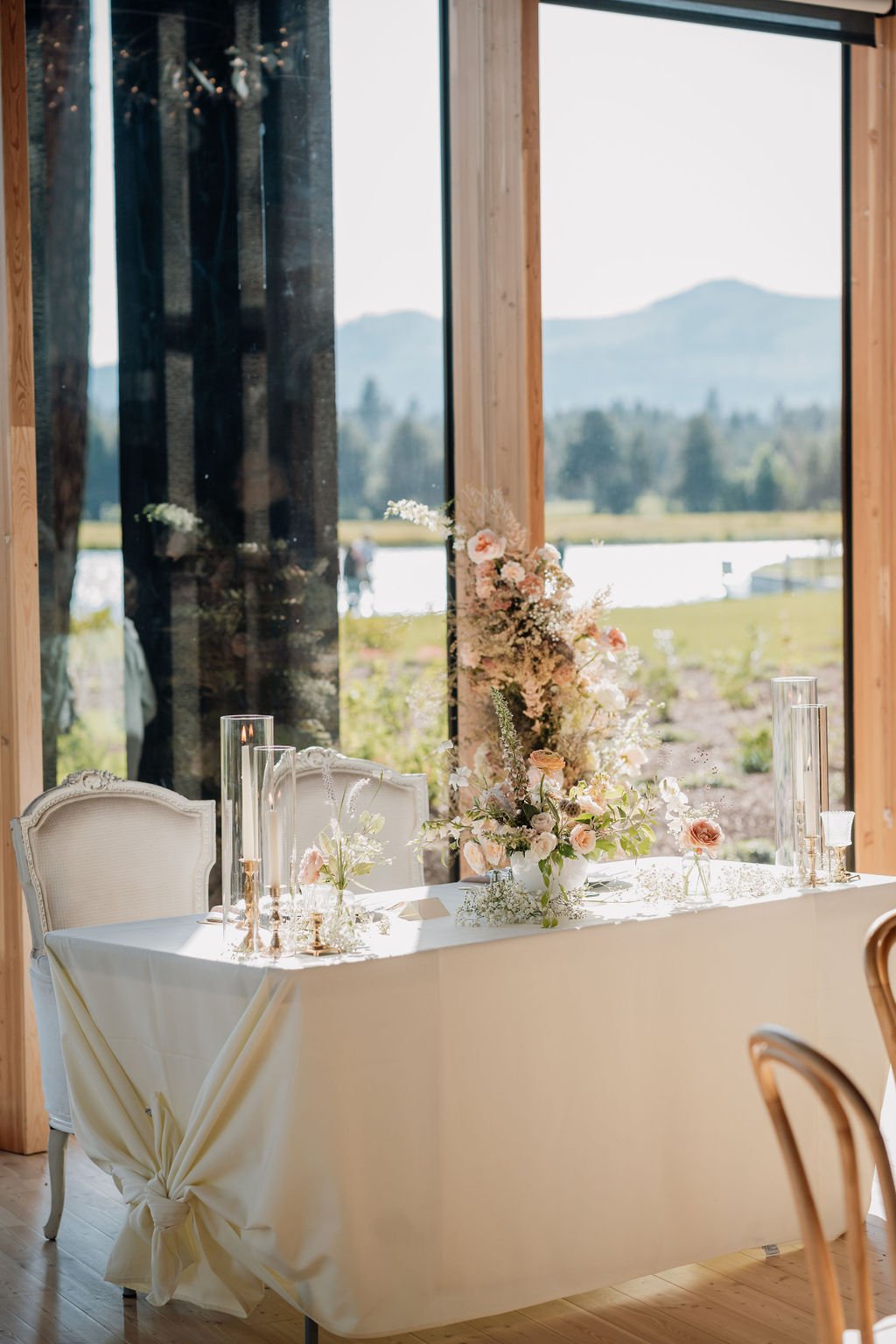 RootsWildFloral.BenjaminEdwards.BroussardWedding-714.jpg