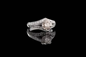 Desert diamonds - unconventional expression of luxury.