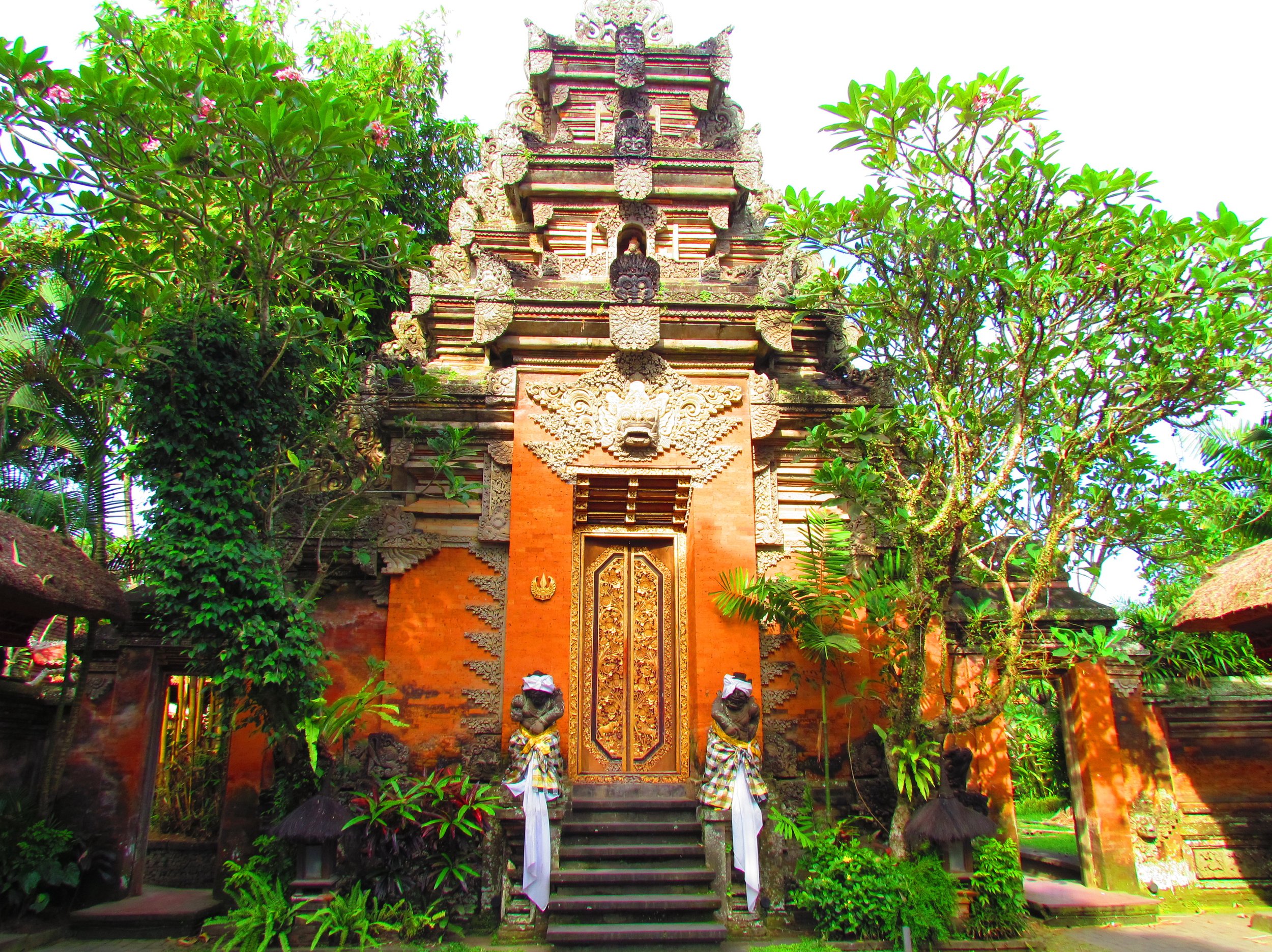 ubud temple.jpg