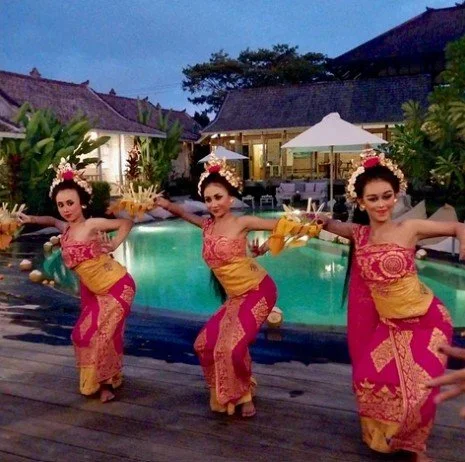 balinese welcome.jpg
