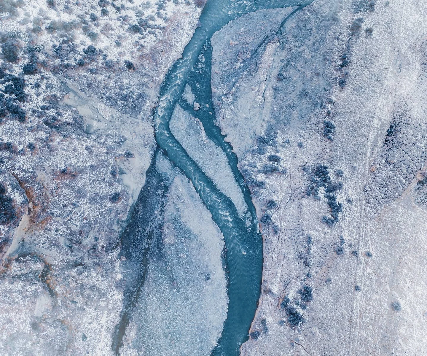 Here's a photo that you can feel. 📷🌨️❄️
Shot on #djimavic2pro + #polarpro ND8/CPL
@christchurchnz
@selwyn.nz
@polarpro
 #aerialphotography #winter #dronestagram #snow #dji #dronegear #droneoftheday #djiglobal #dronephotography #dronelife #dronef